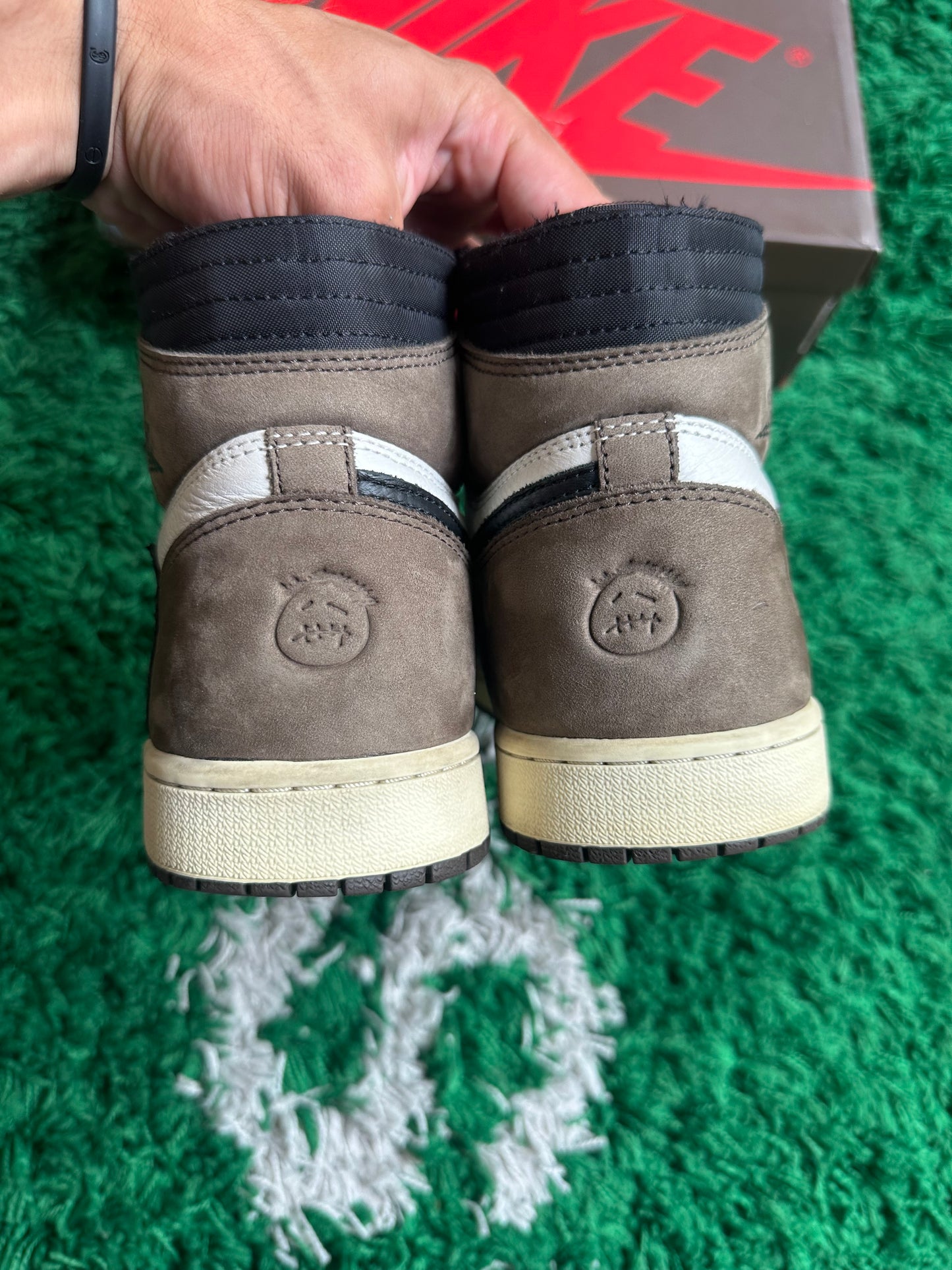 Jordan 1 Travis Scott High “Mocha”