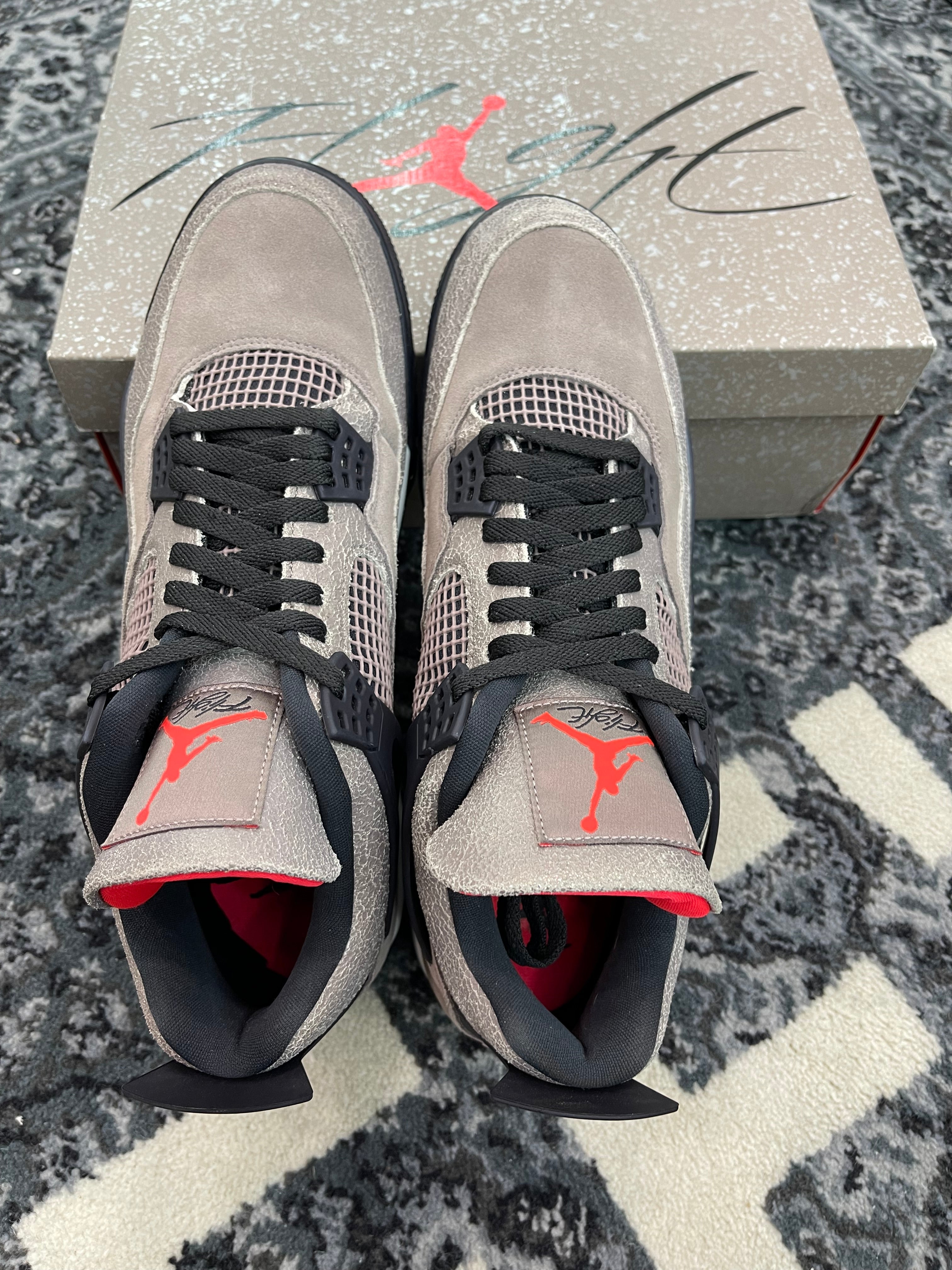 Jordan 4 “Taupe Haze”