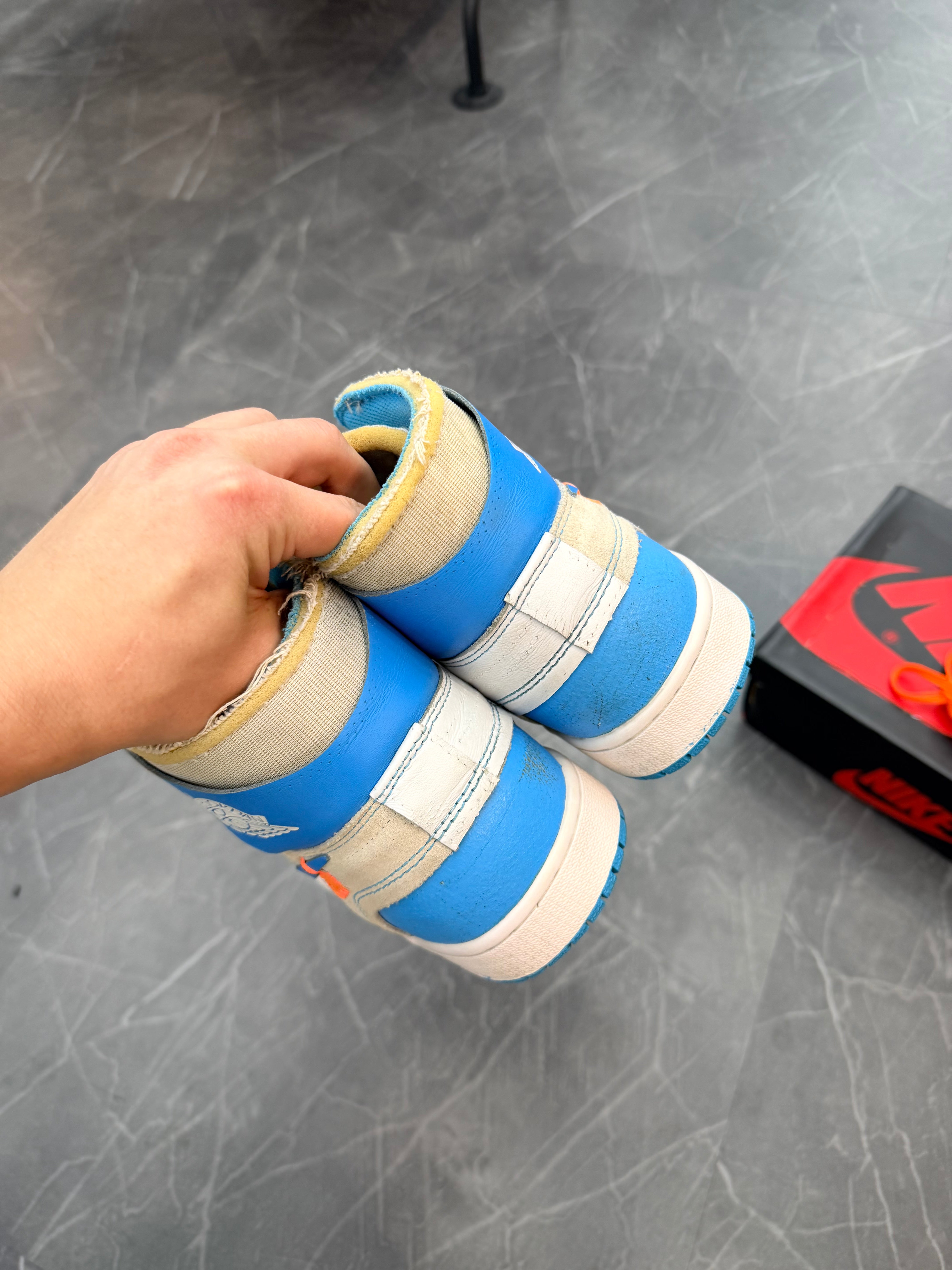 Off-White Jordan 1 High “UNC”