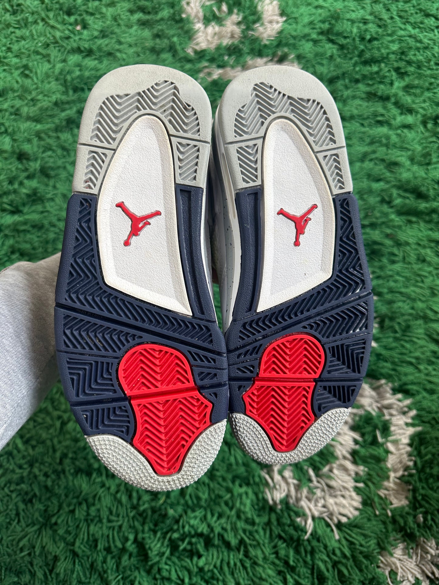 Jordan 4 “Midnight Navy”