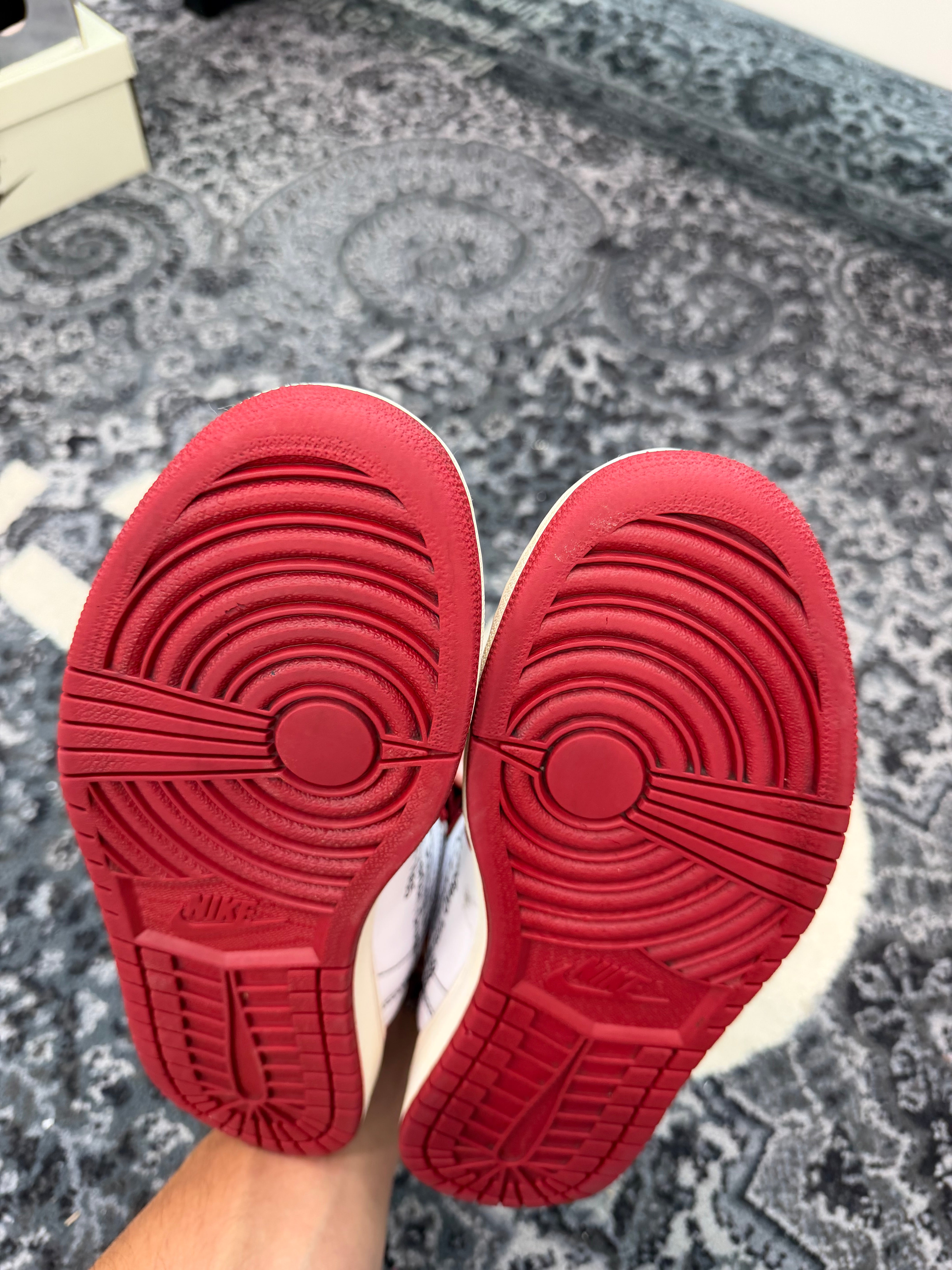 Jordan 1 High x Off White “Chicago”