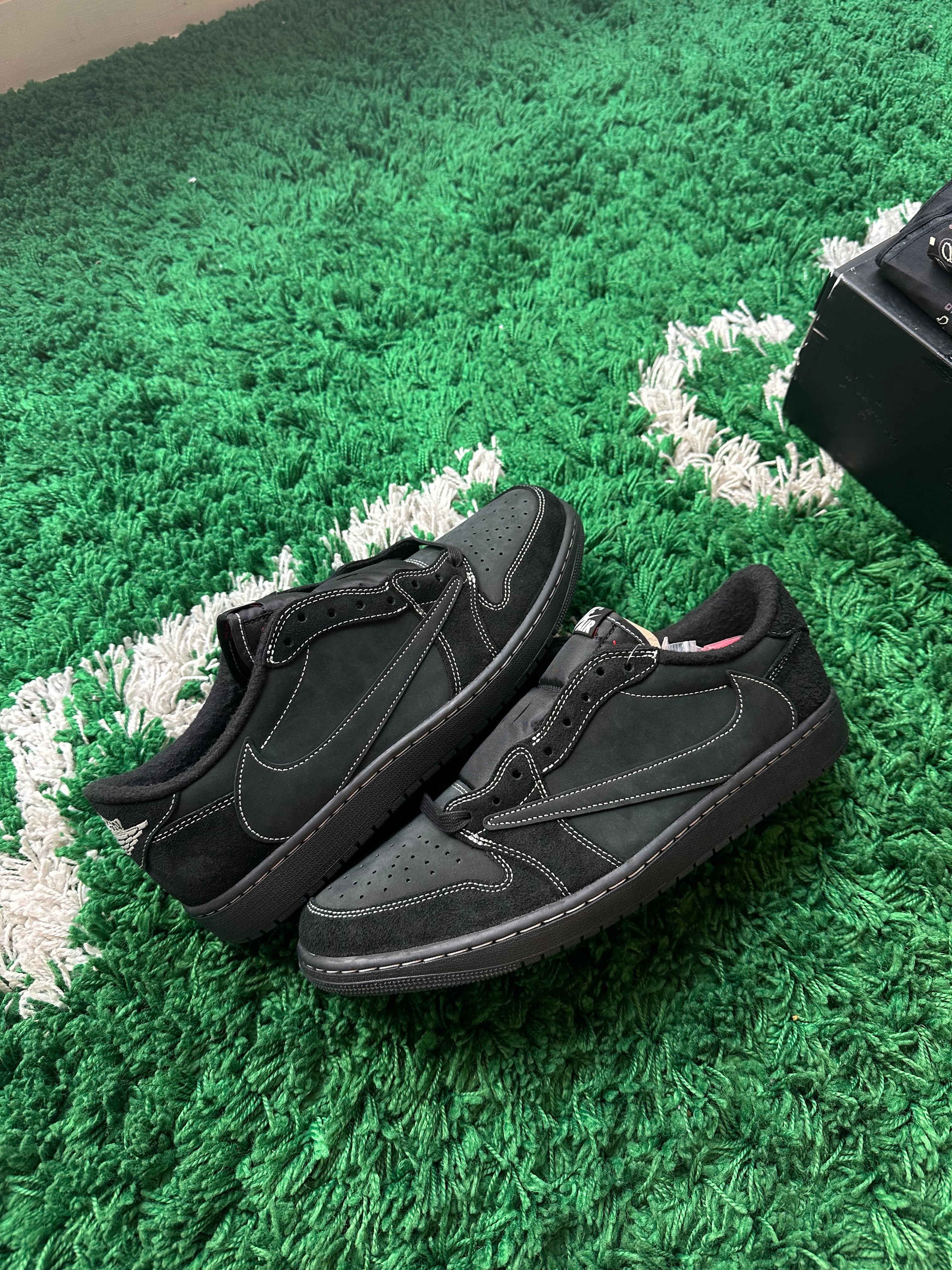 Jordan 1 Low x Travis Scott “Phantom”