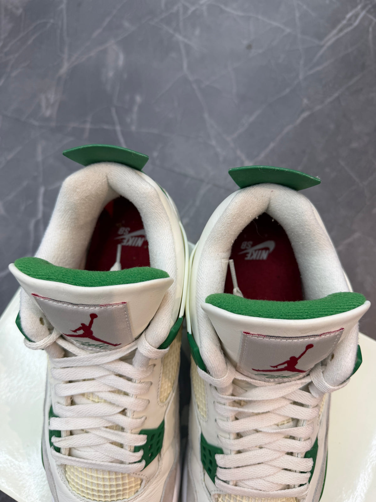 Jordan 4 SB Pine Green