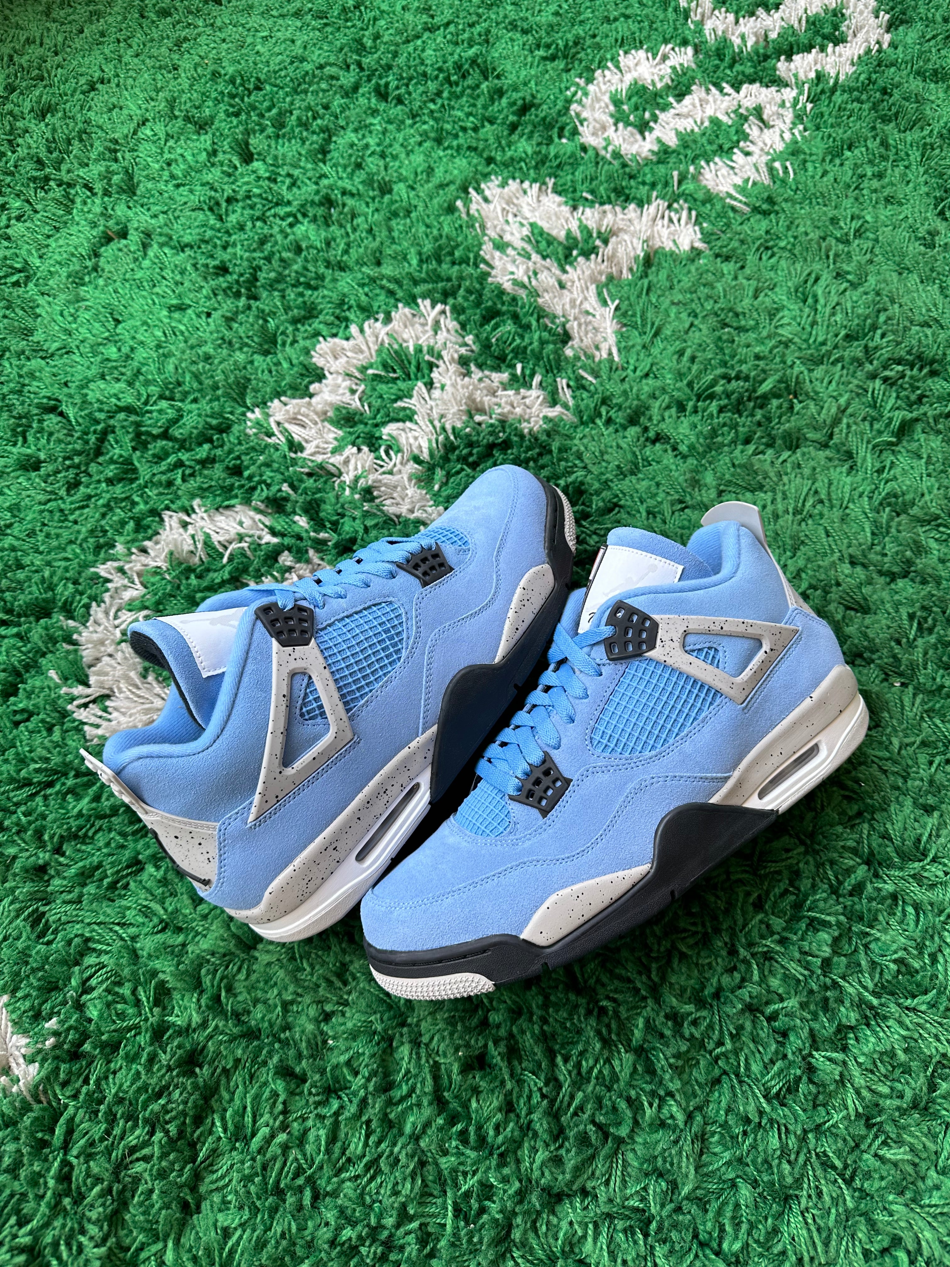 Jordan 4 “University Blue”