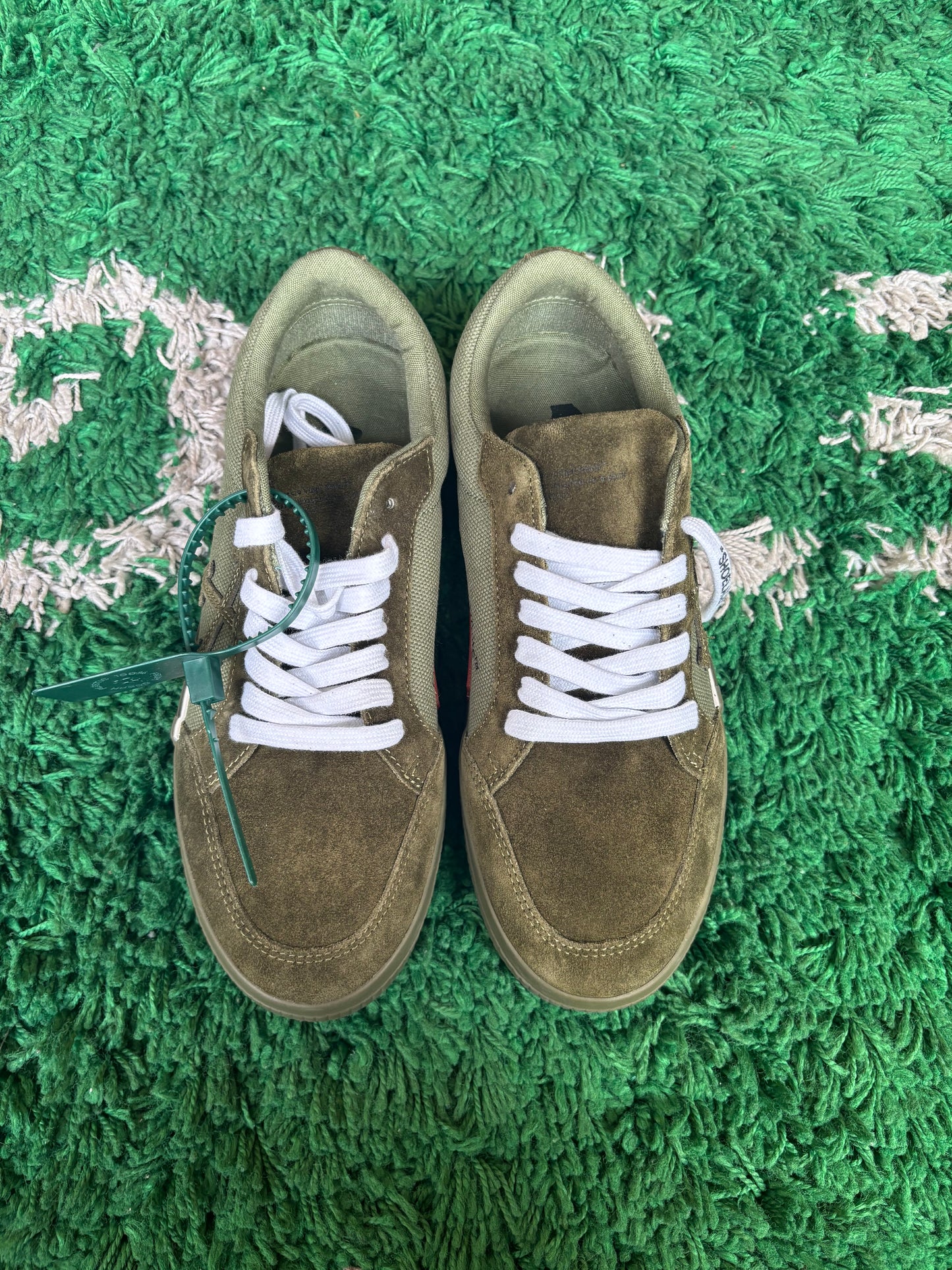 OFF-WHITE Vulc Low “Military Green”