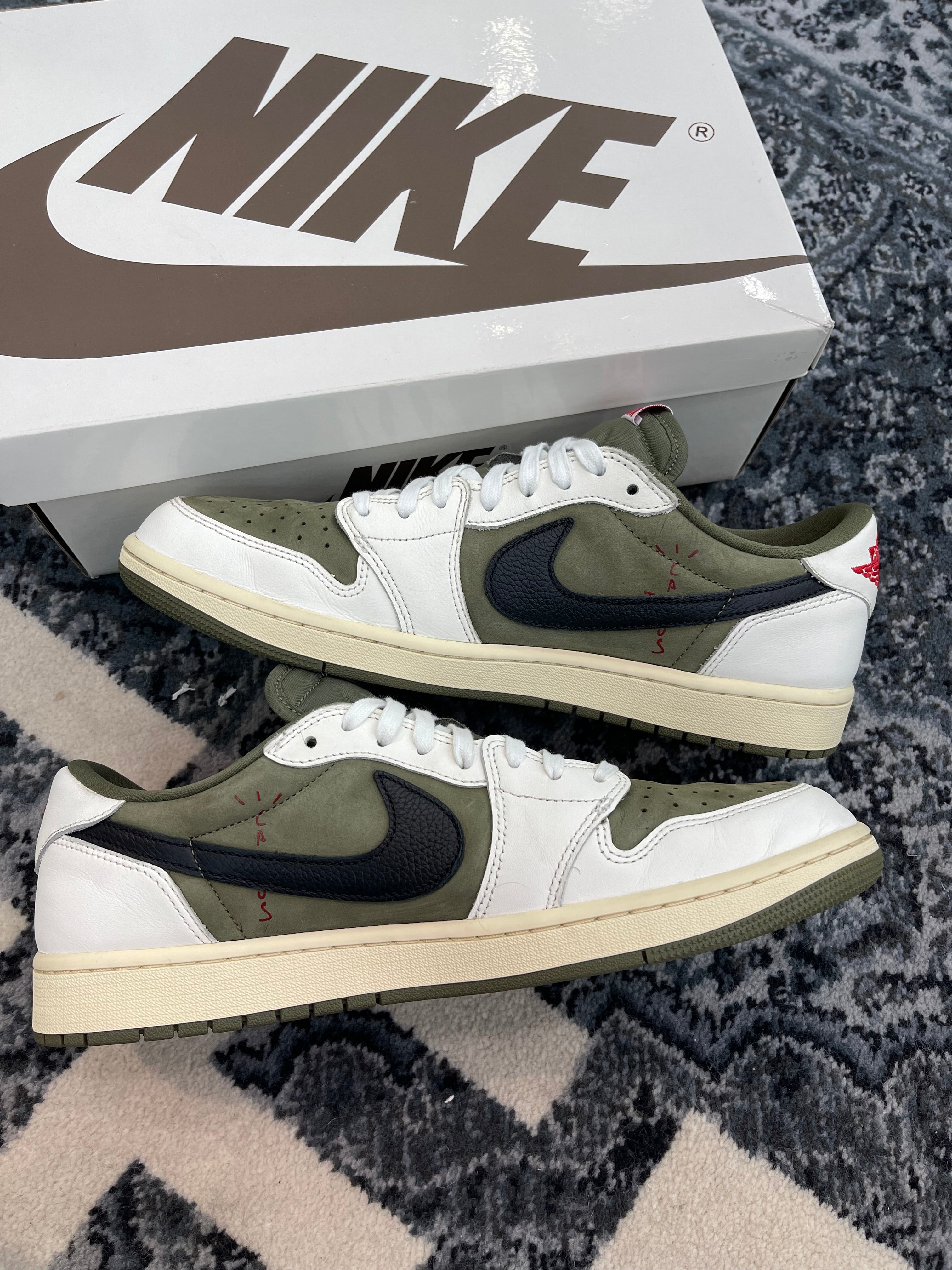 Jordan 1 Low x Travis Scott “Medium Olive”