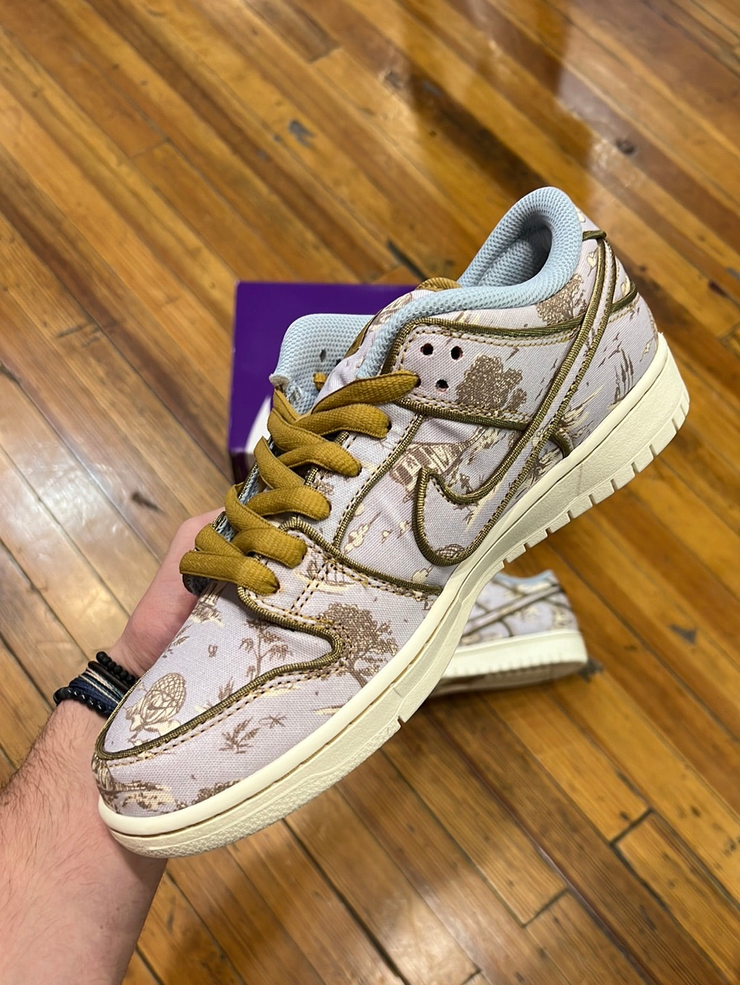 Nike SB Dunk Low “City of Style”