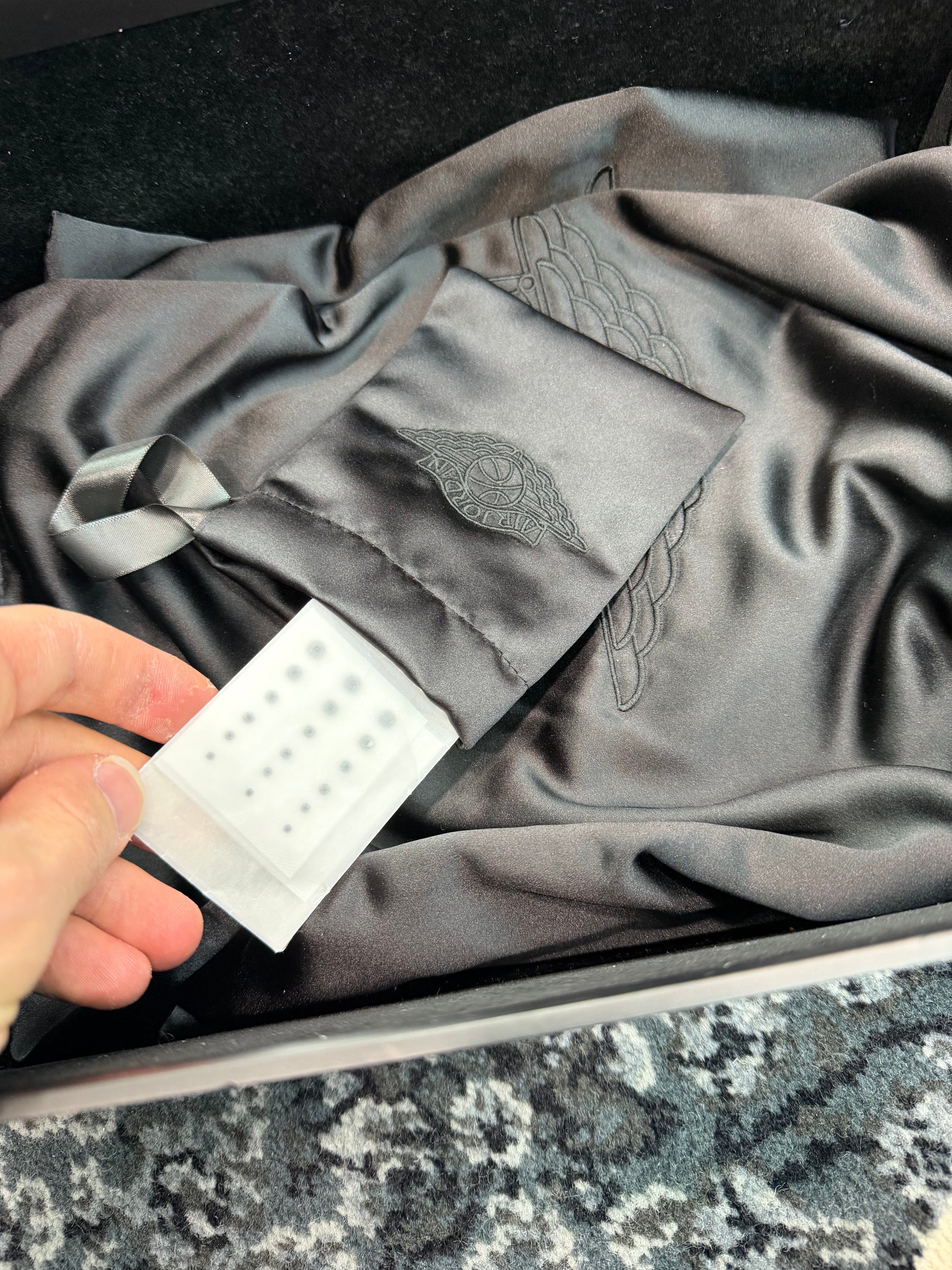 Jordan 1 Low x Swarovski “Stealth Shadow”