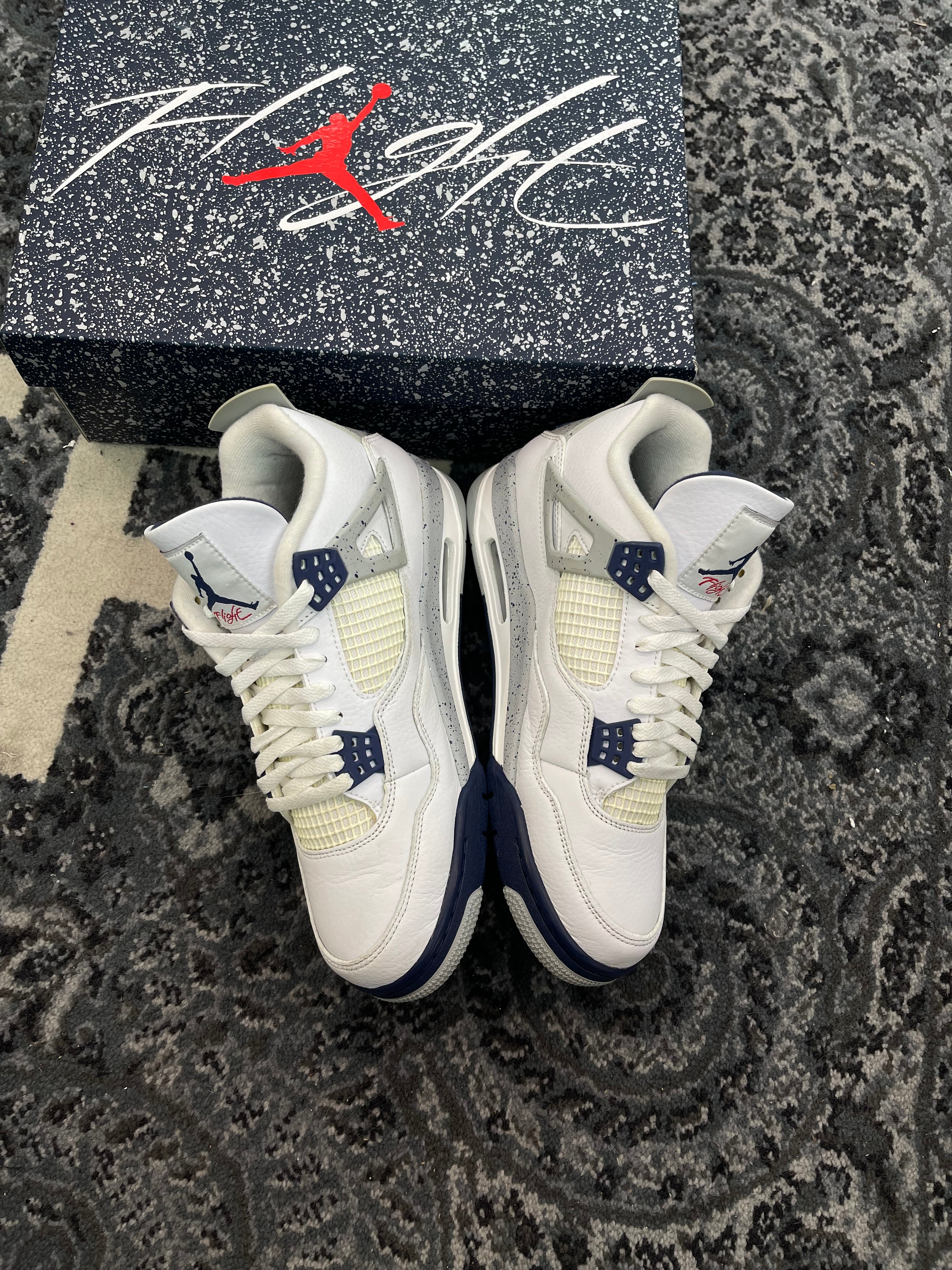 Jordan 4 “Midnight Navy”