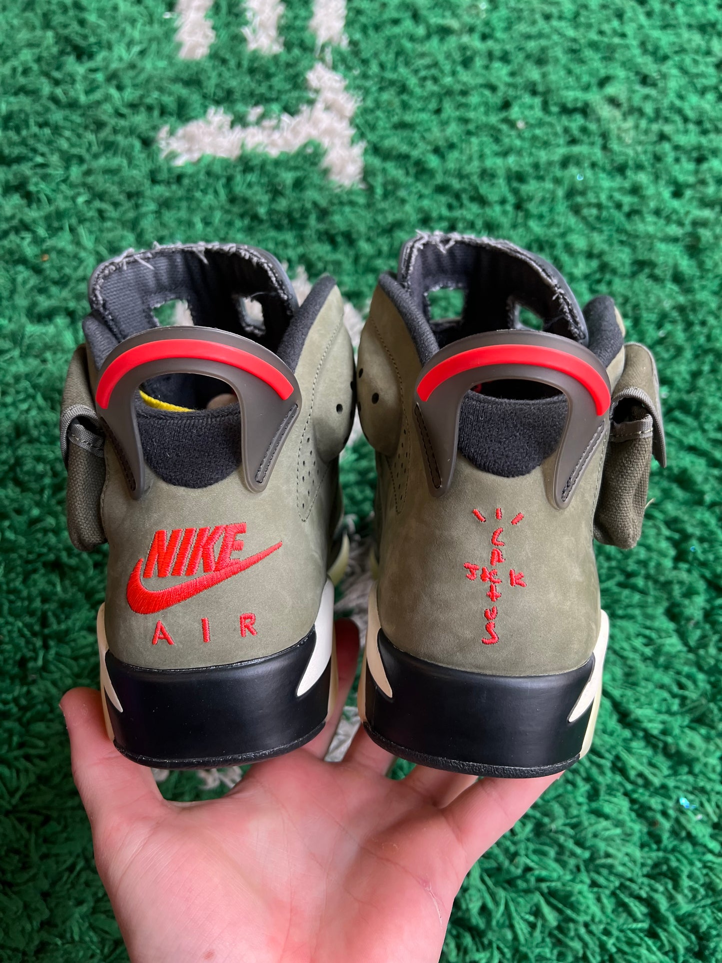 Jordan 6 x Travis Scott “Olive”