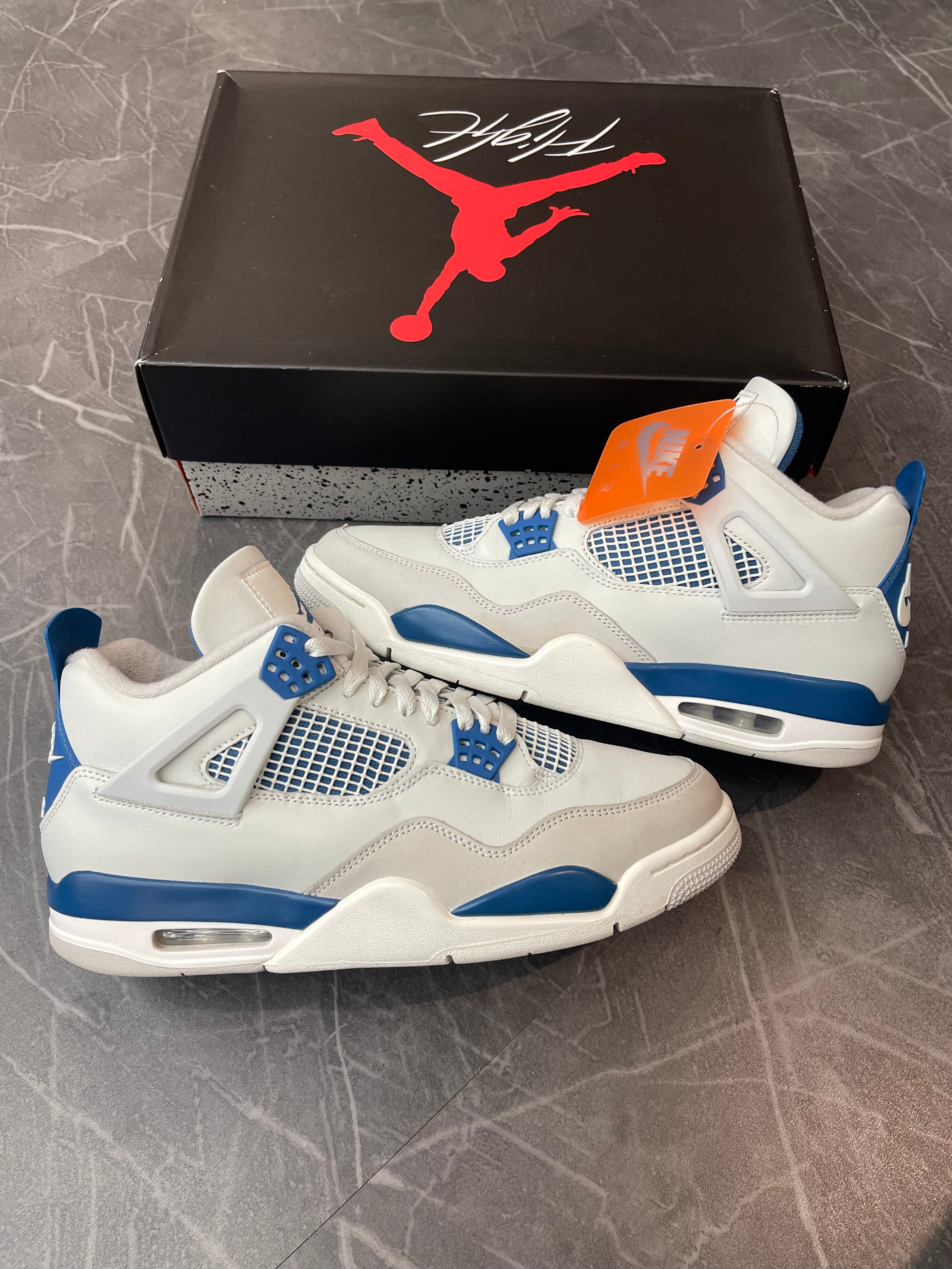 Jordan 4 “Military Blue”