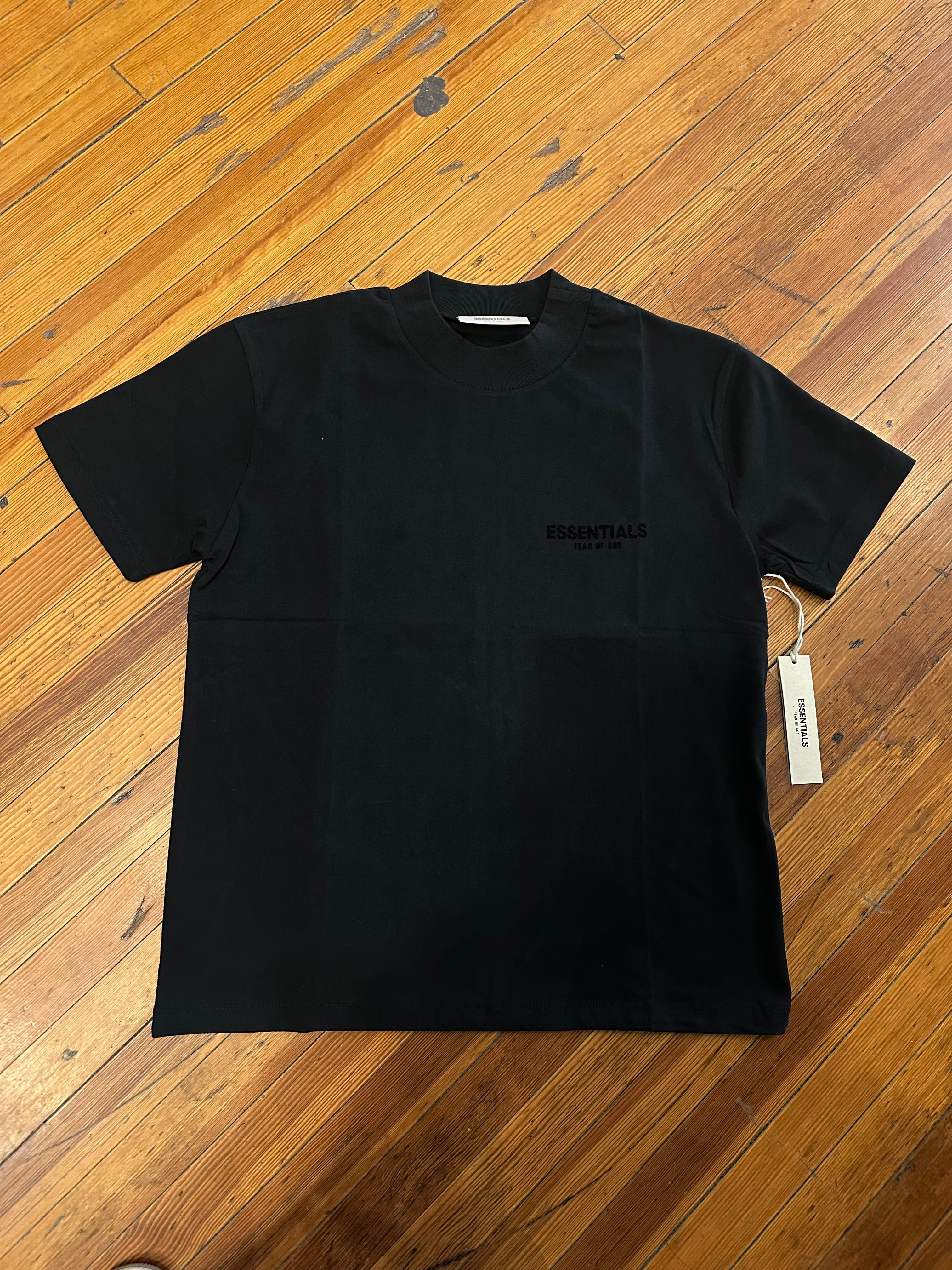 Essentials Tee “Black”