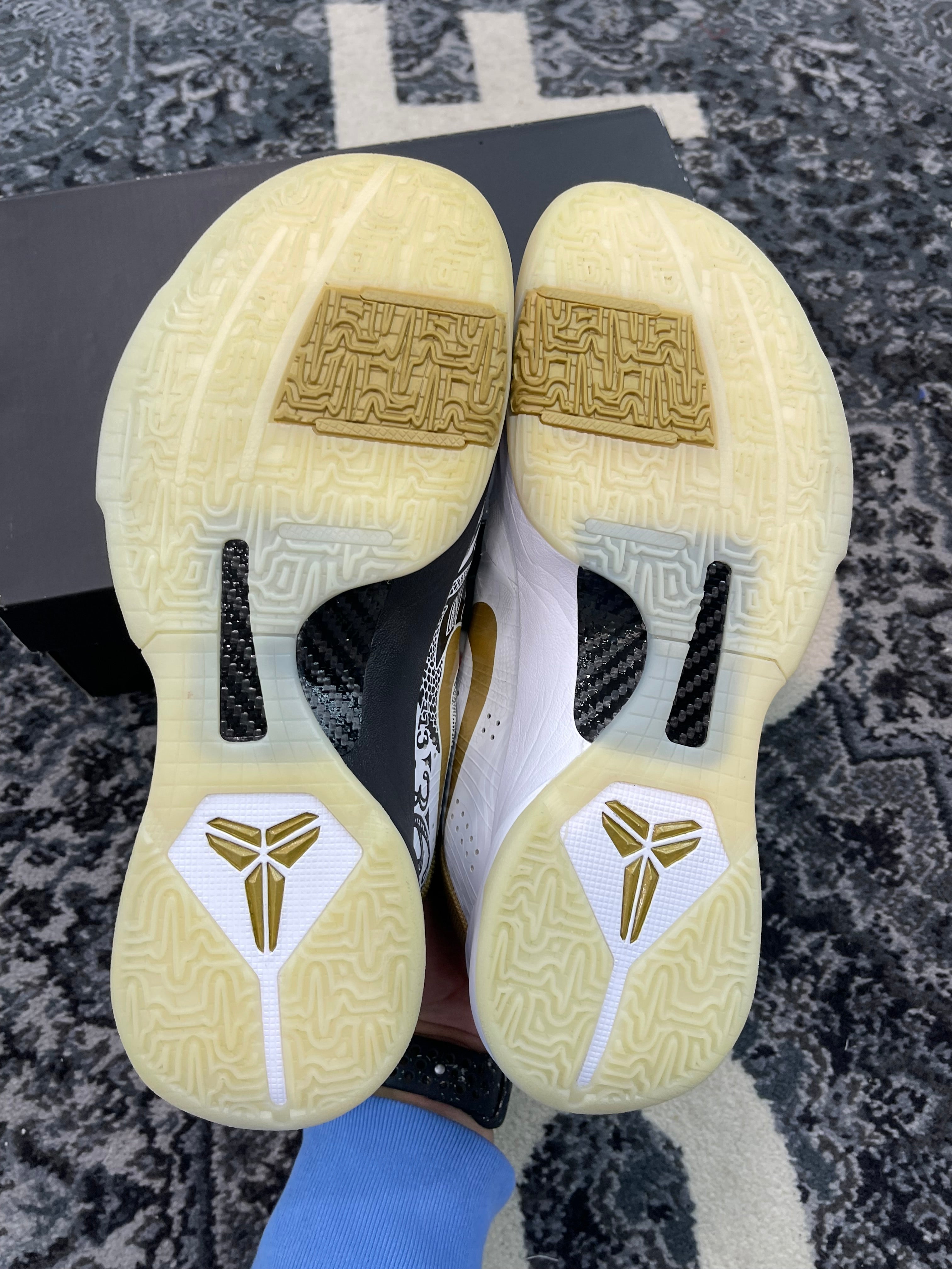 Kobe 5 Protro “Big Stage”