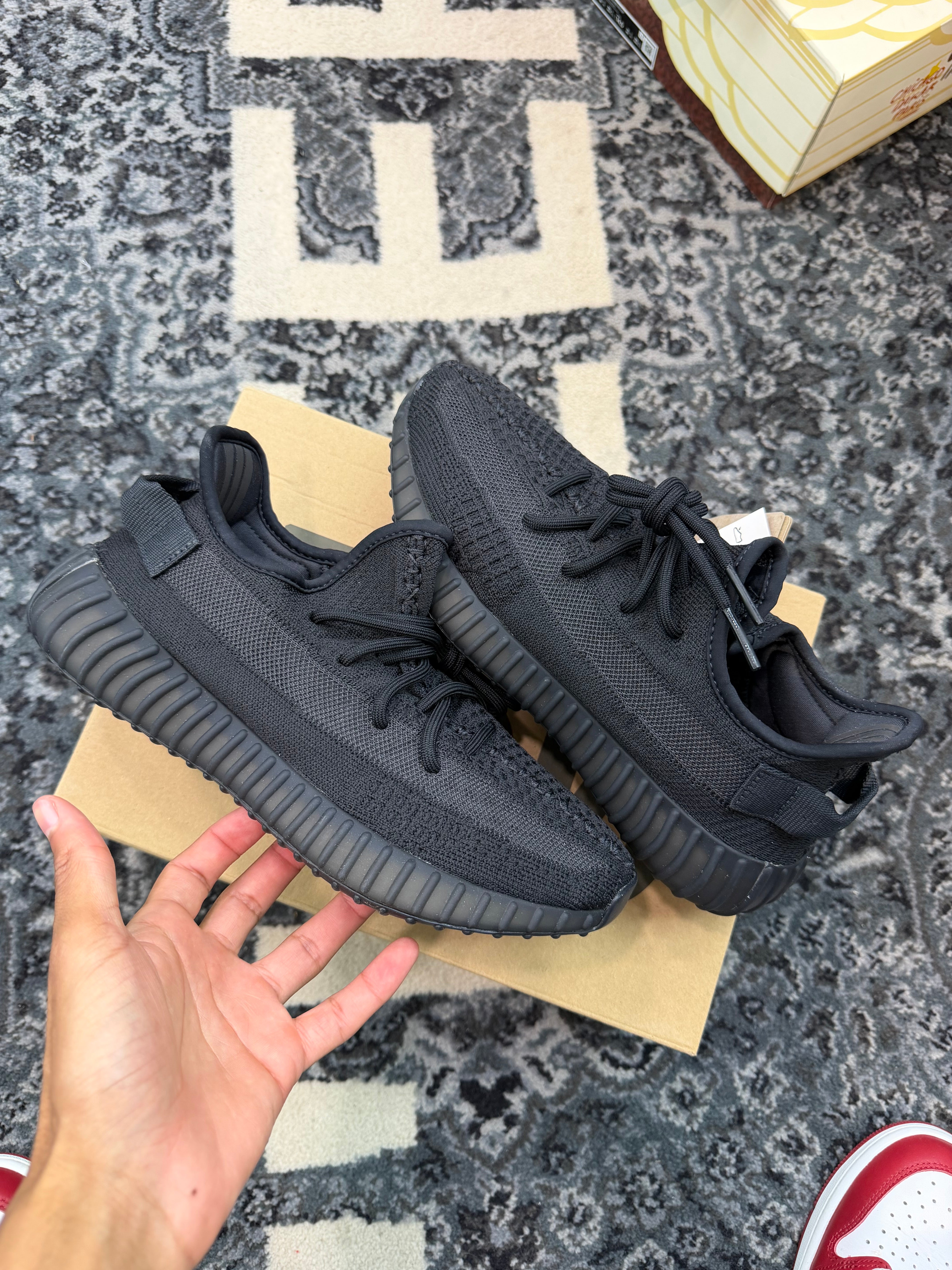 Yeezy 350 V2 “Onyx”