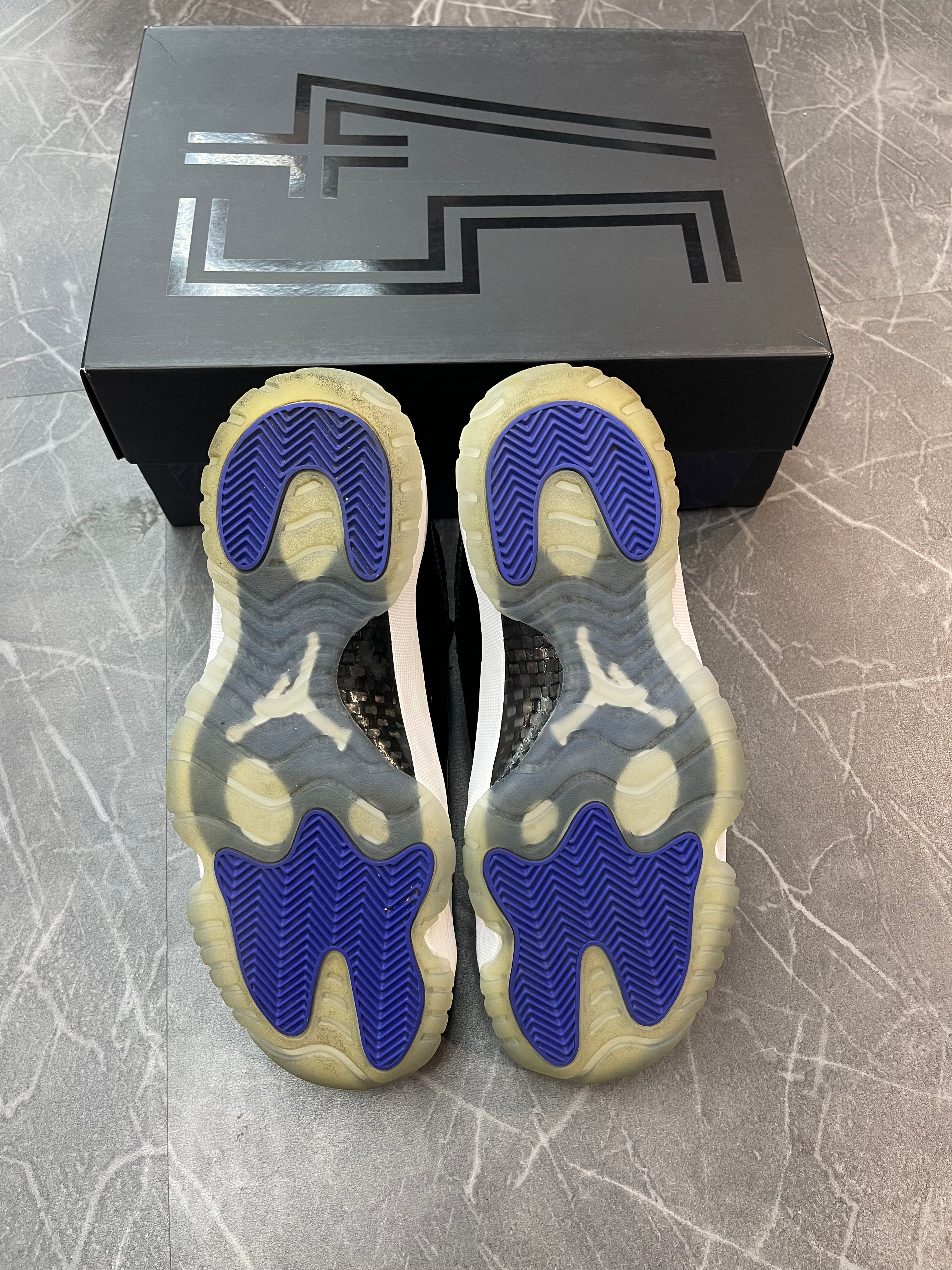 Jordan 11 “Space Jam”