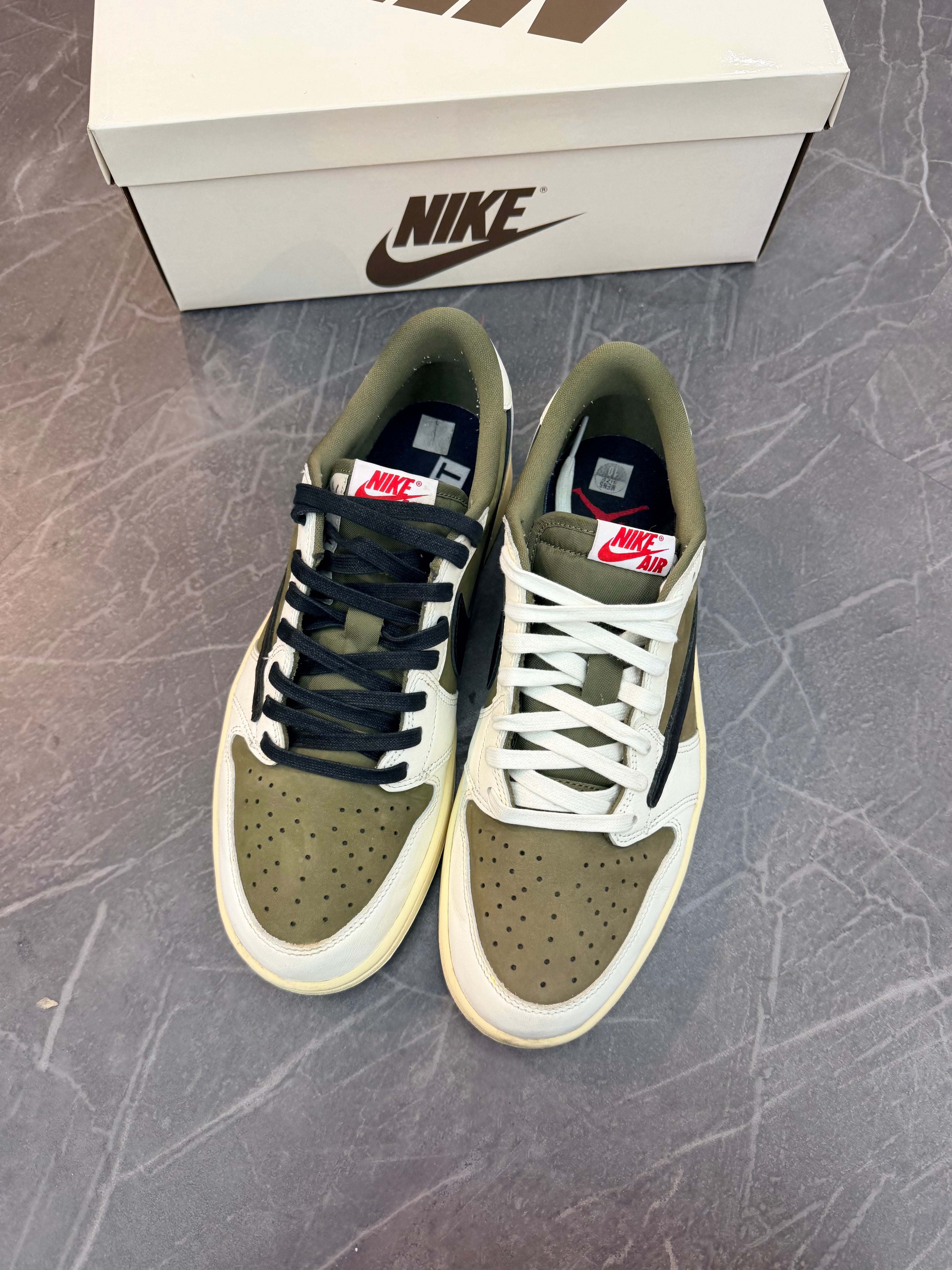 Travis Scott Jordan 1 Low “Medium Olive”