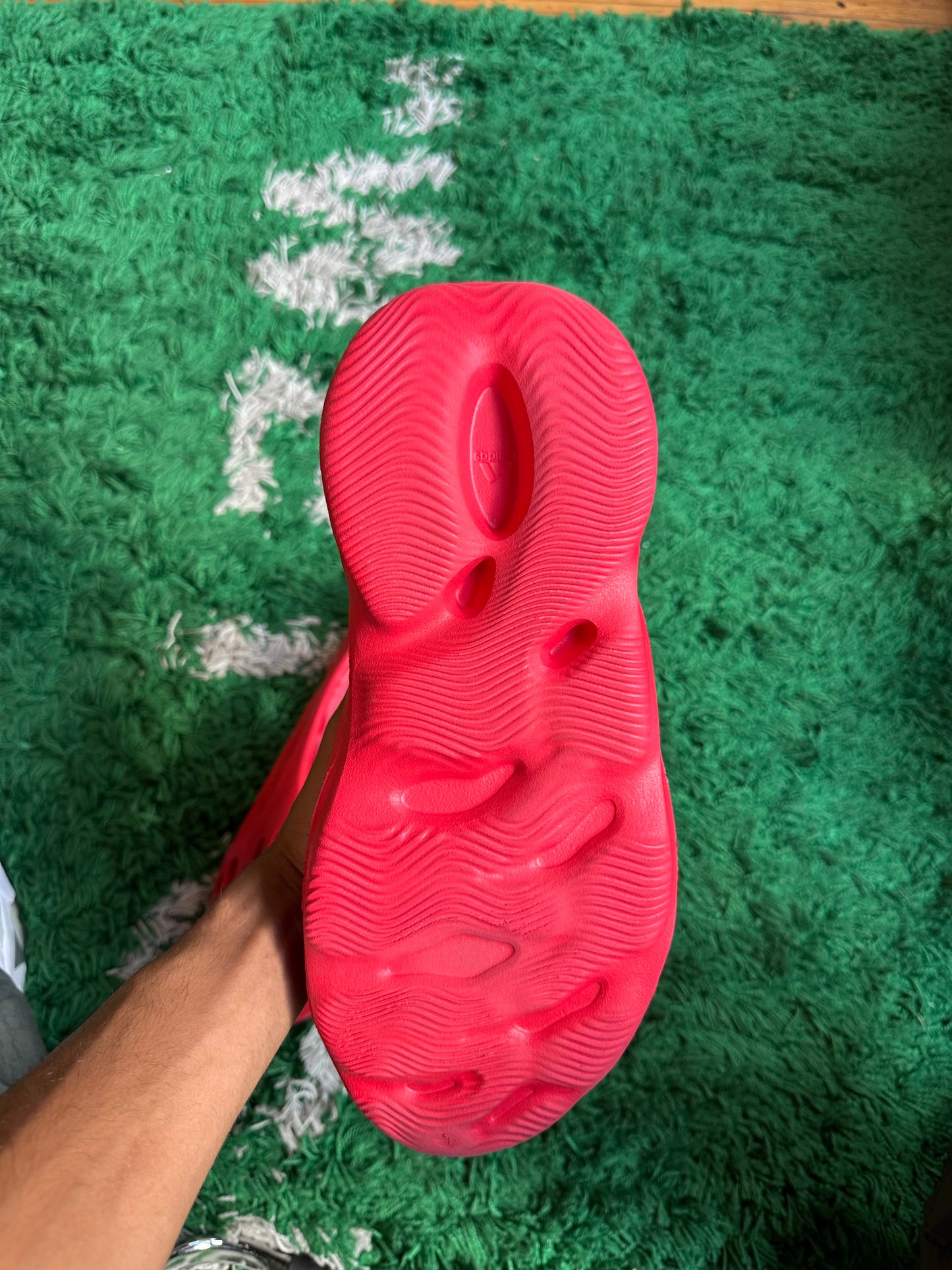 Yeezy Foam Runner “Vermillion”