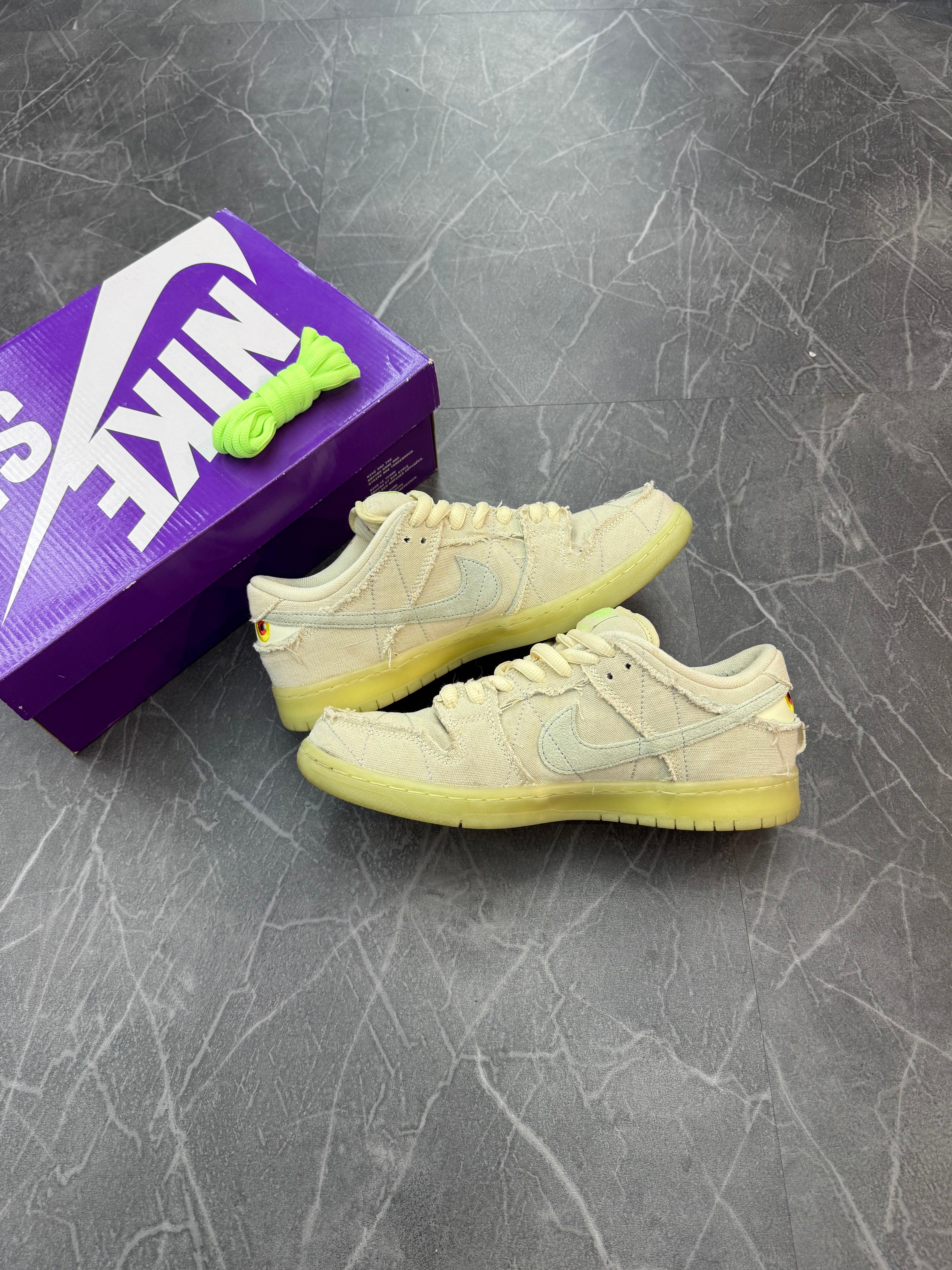 Nike SB Dunk “Mummy”