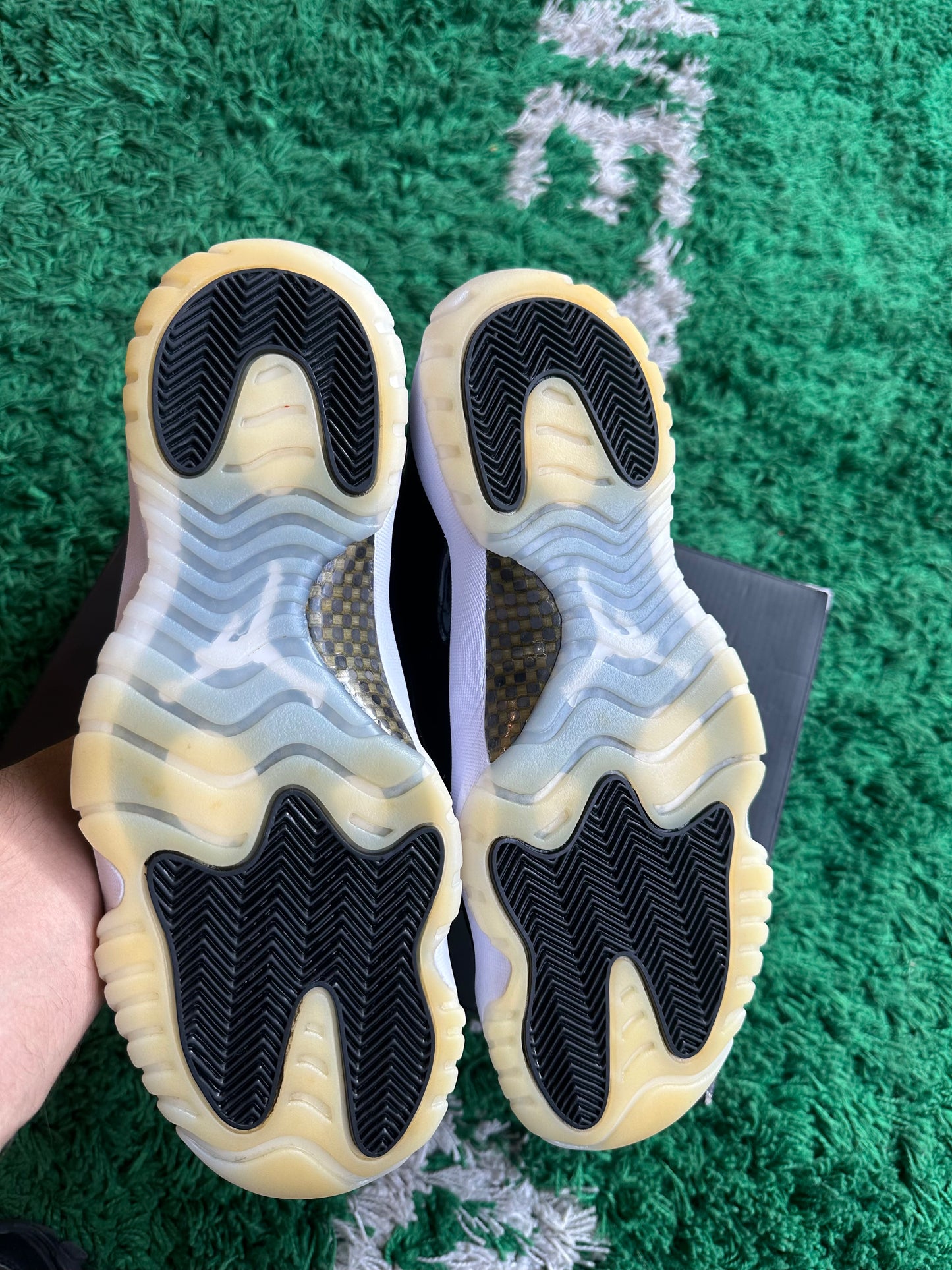 Jordan 11 “Gratitude”