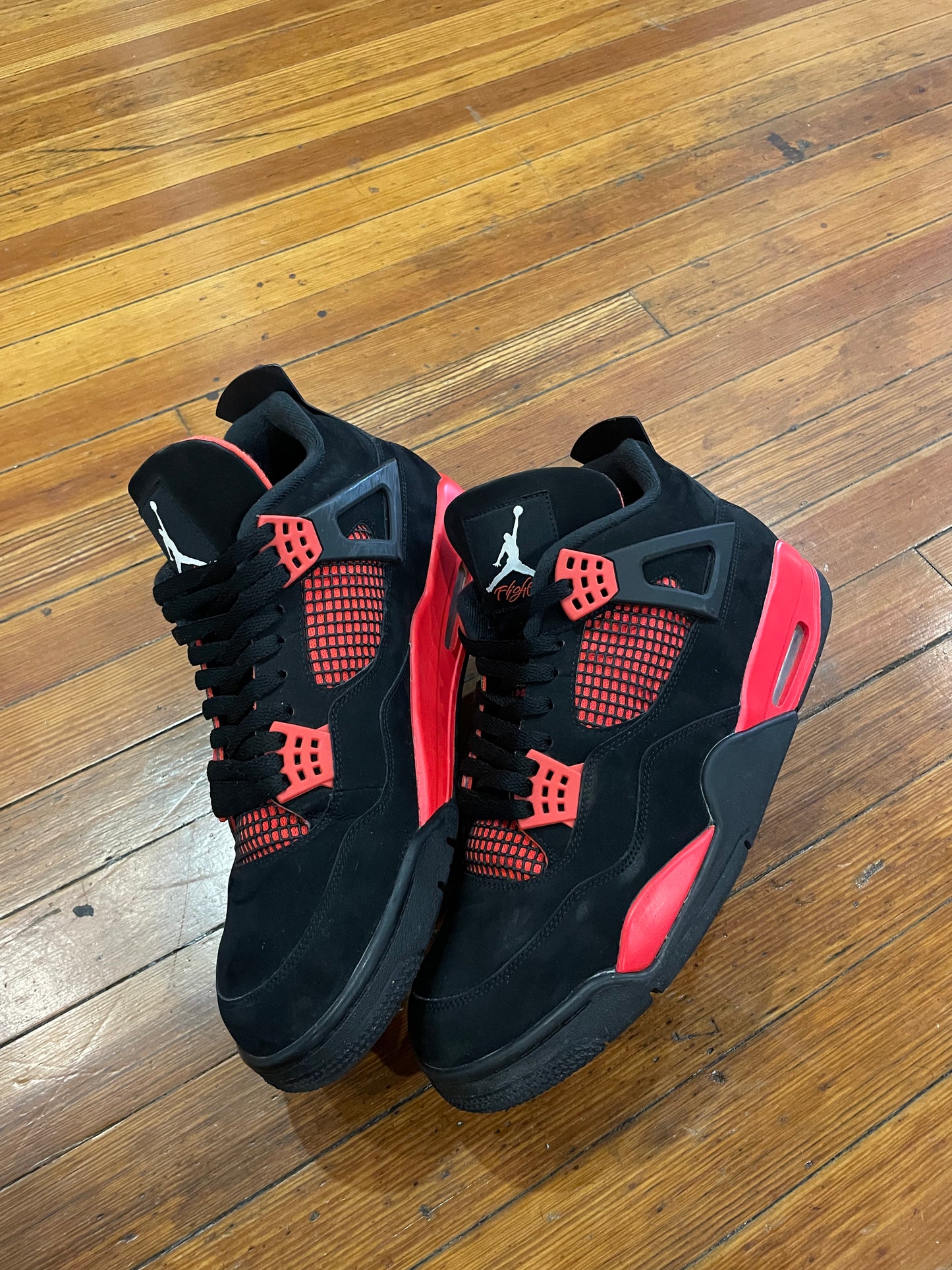 Jordan 4 “Red Thunder”