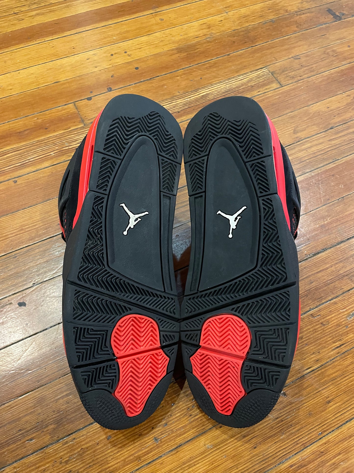 Jordan 4 “Red Thunder”