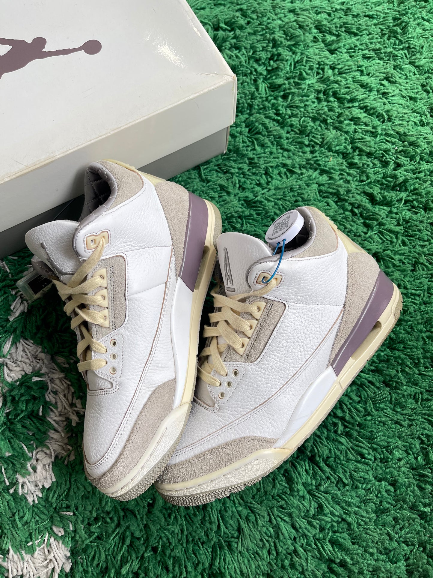 Jordan 3 x A Ma Maniere