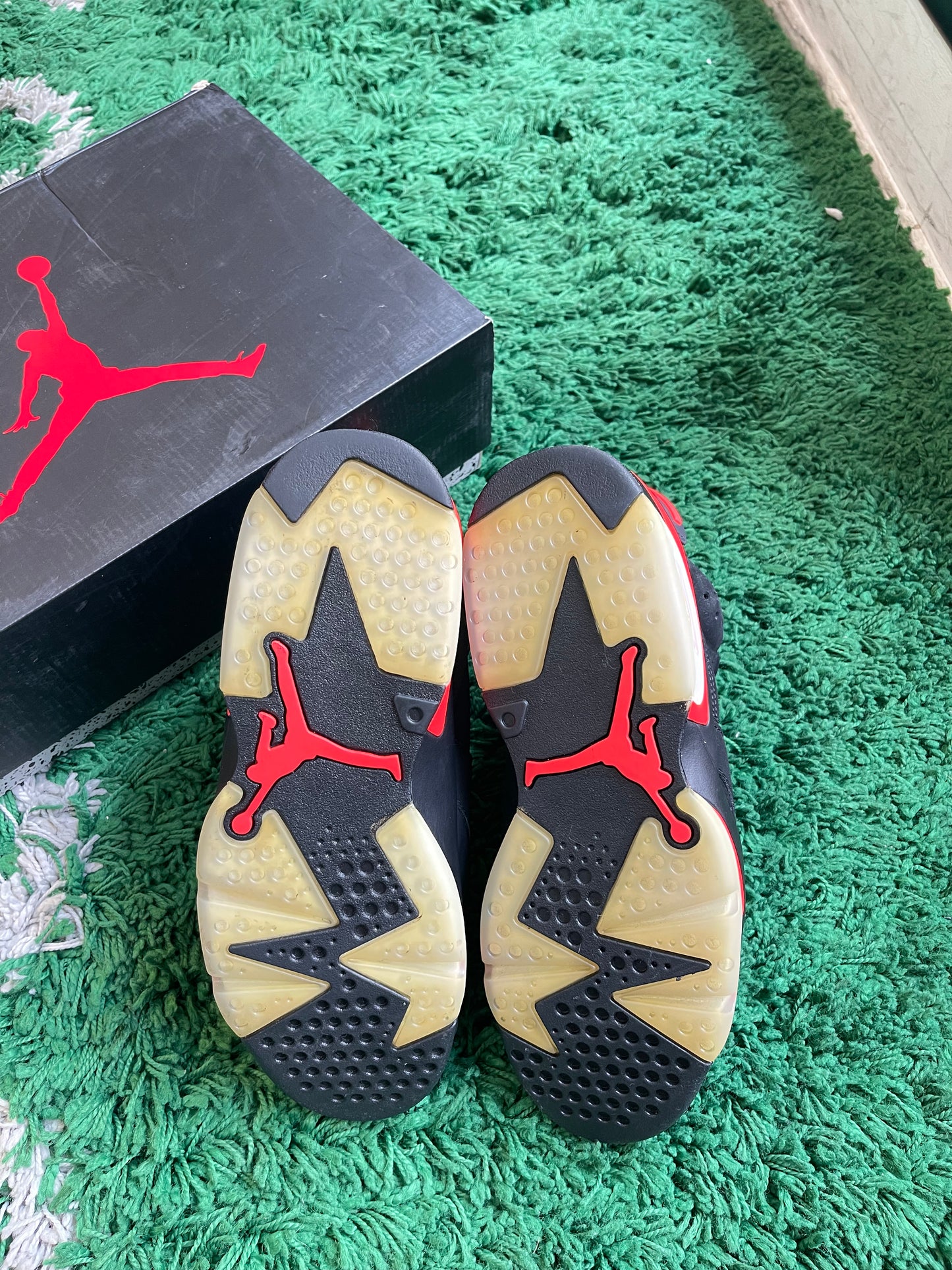 Jordan 6 “Infrared”