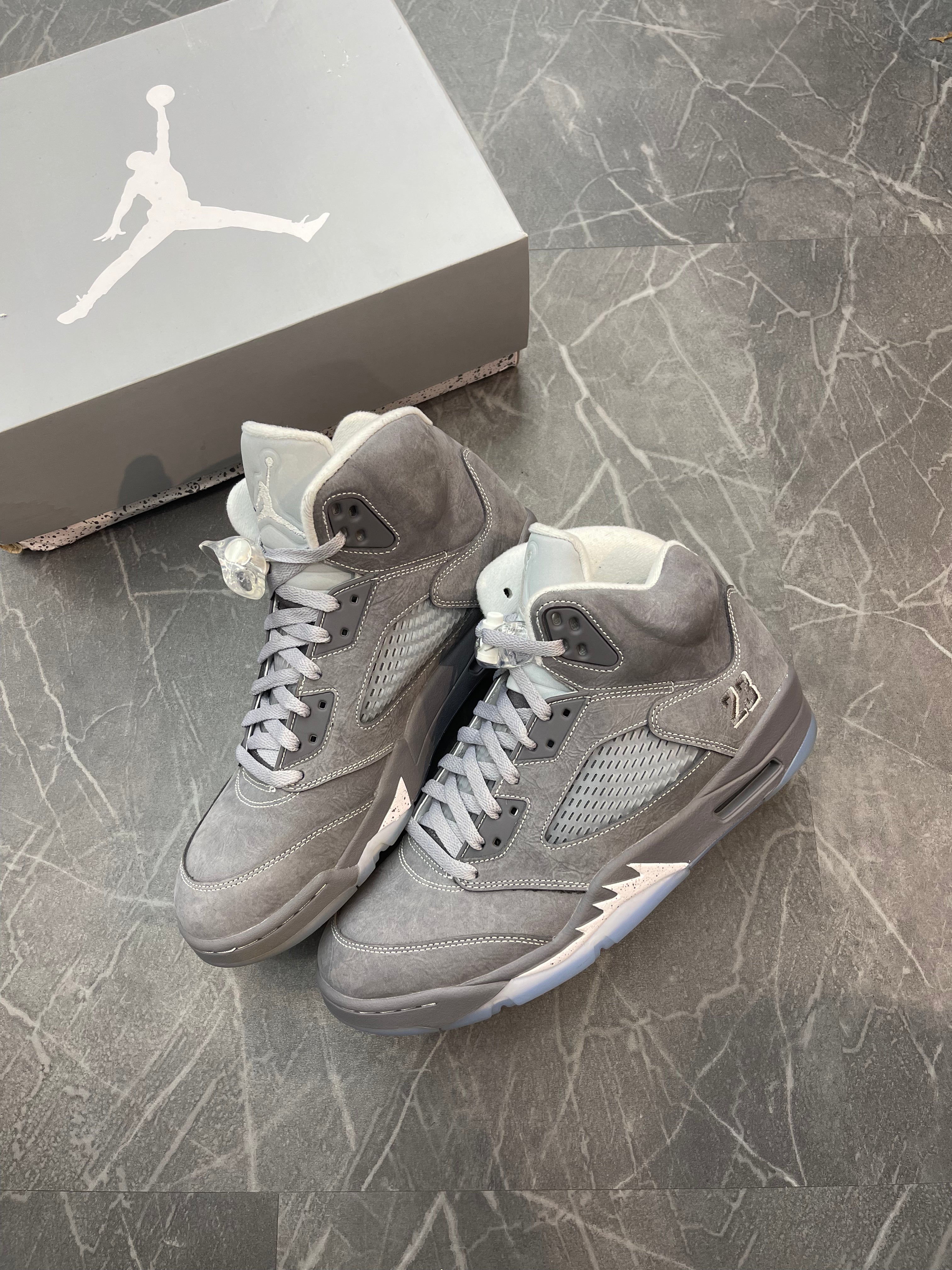 Jordan 5 “Wolf Grey”
