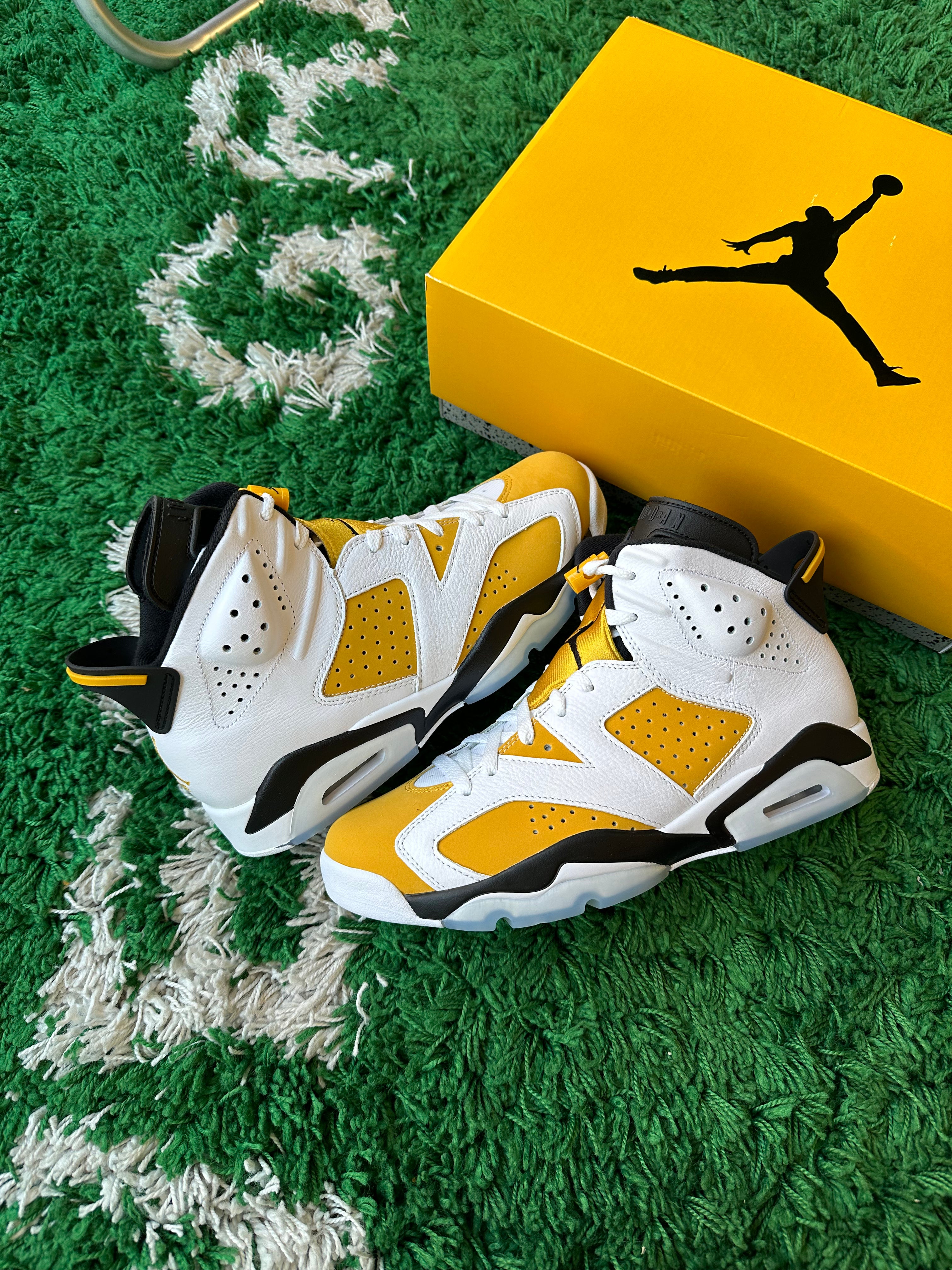 Jordan 6 “Yellow Ochre”