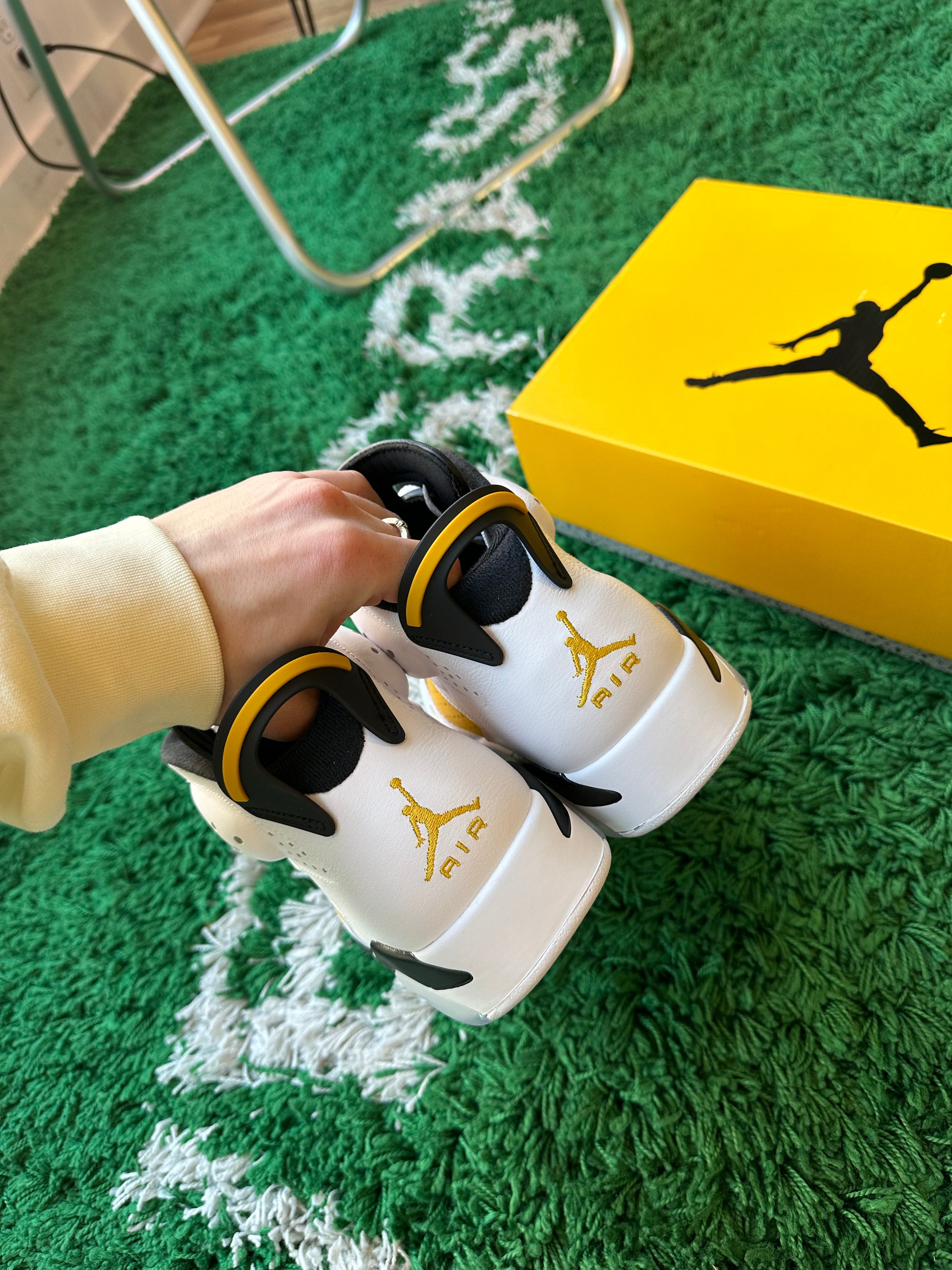 Jordan 6 “Yellow Ochre”