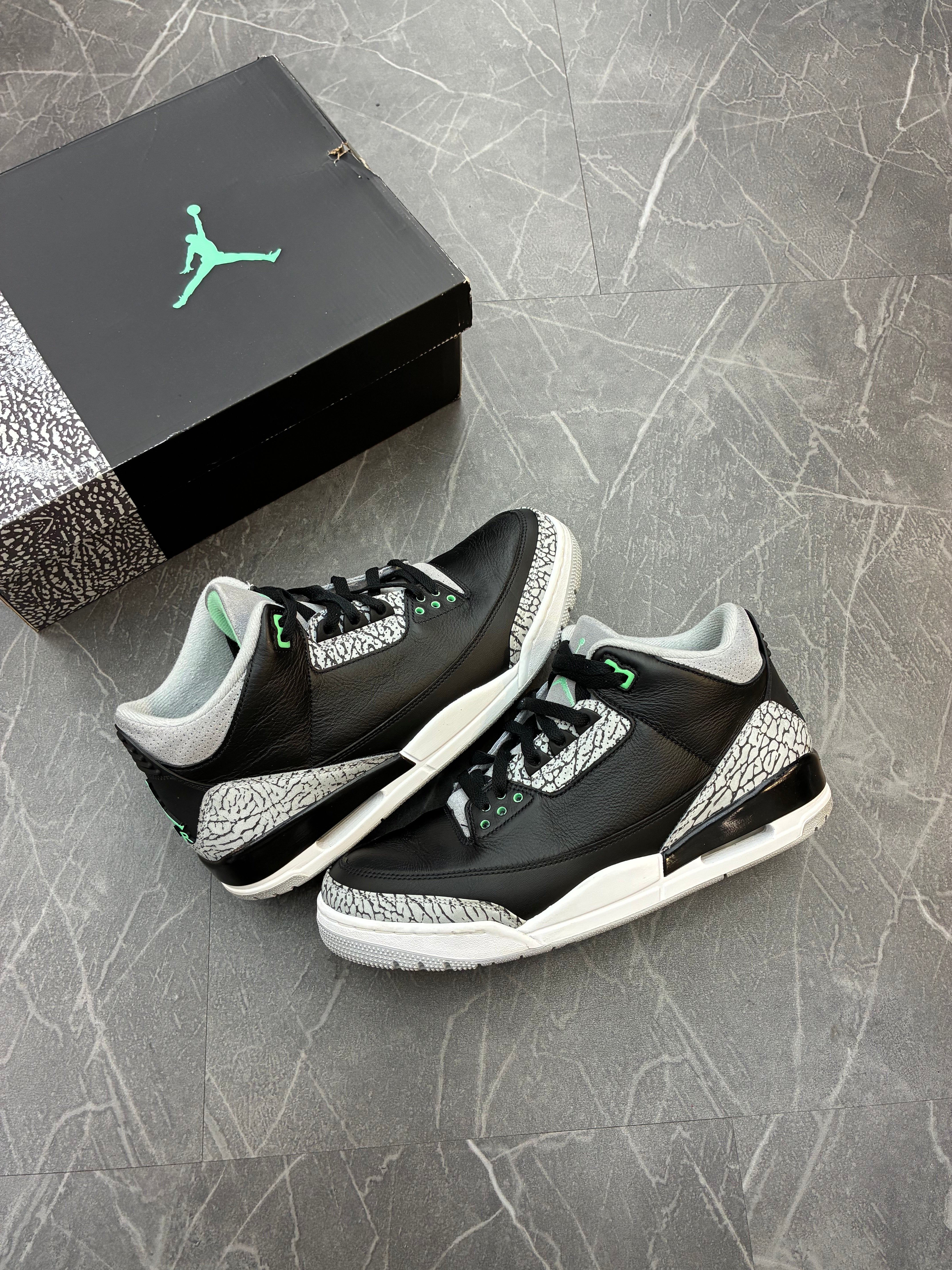 Jordan 3 “Green Glow”