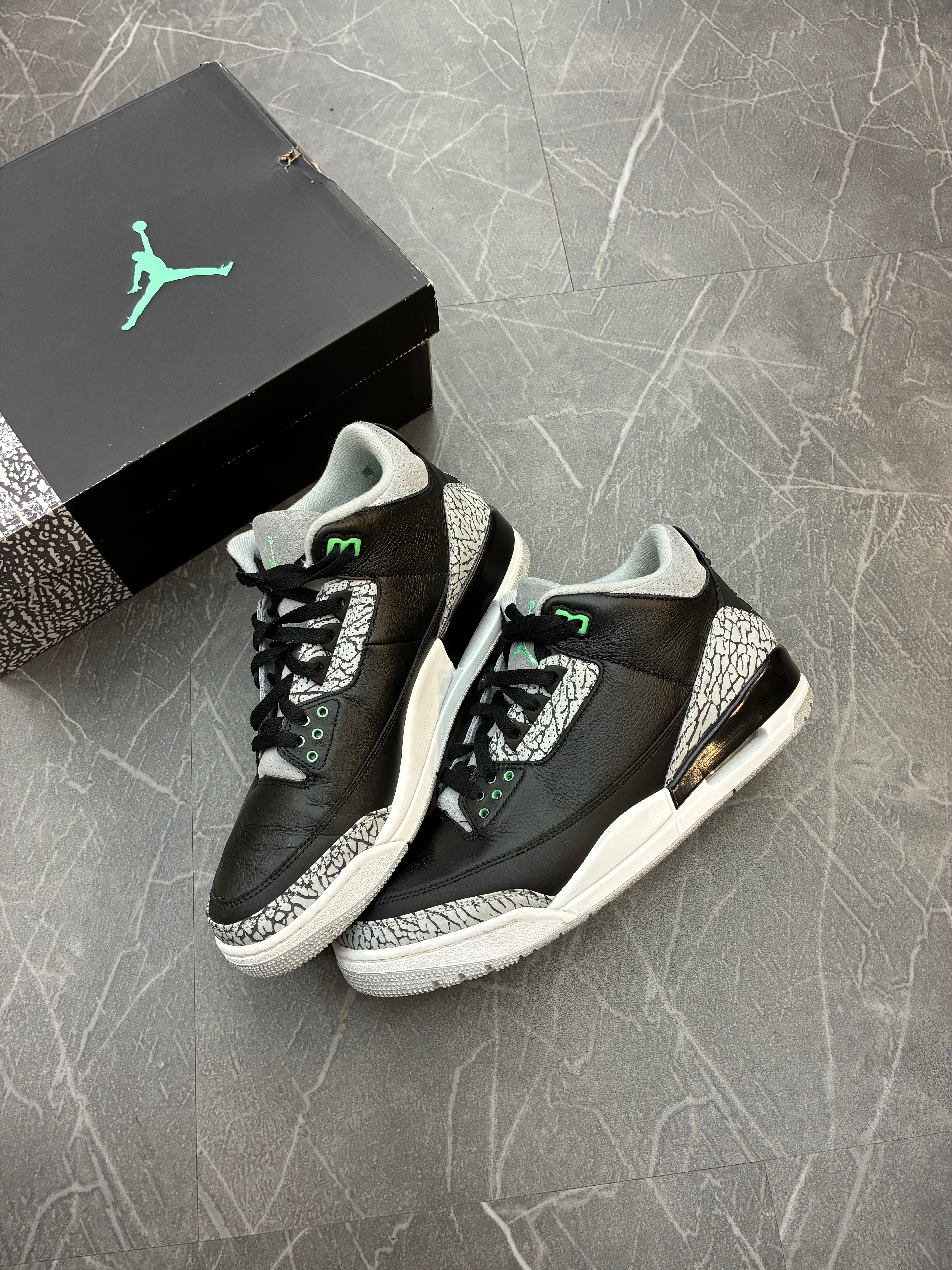 Jordan 3 “Green Glow”