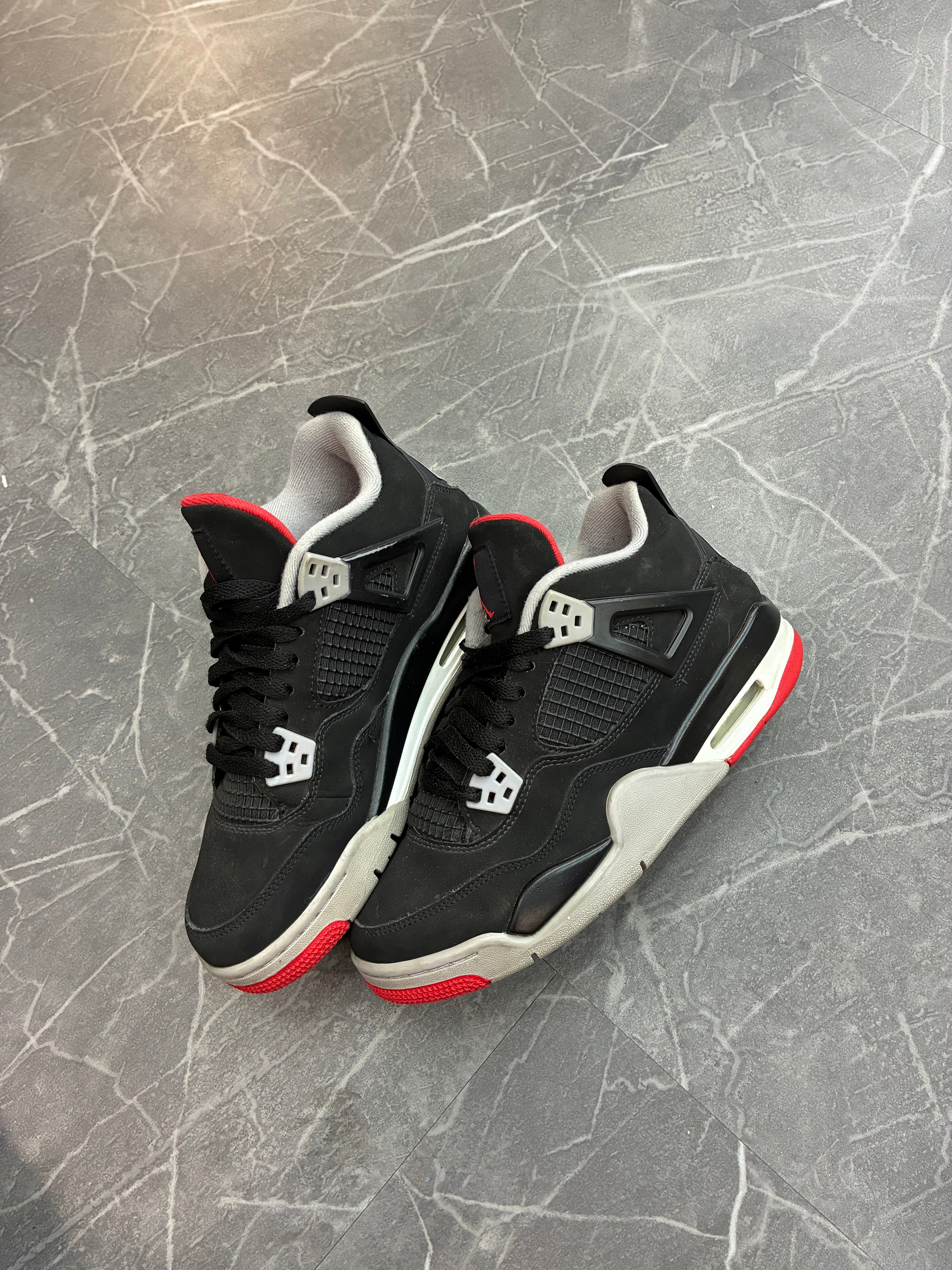Jordan 4 “Bred”