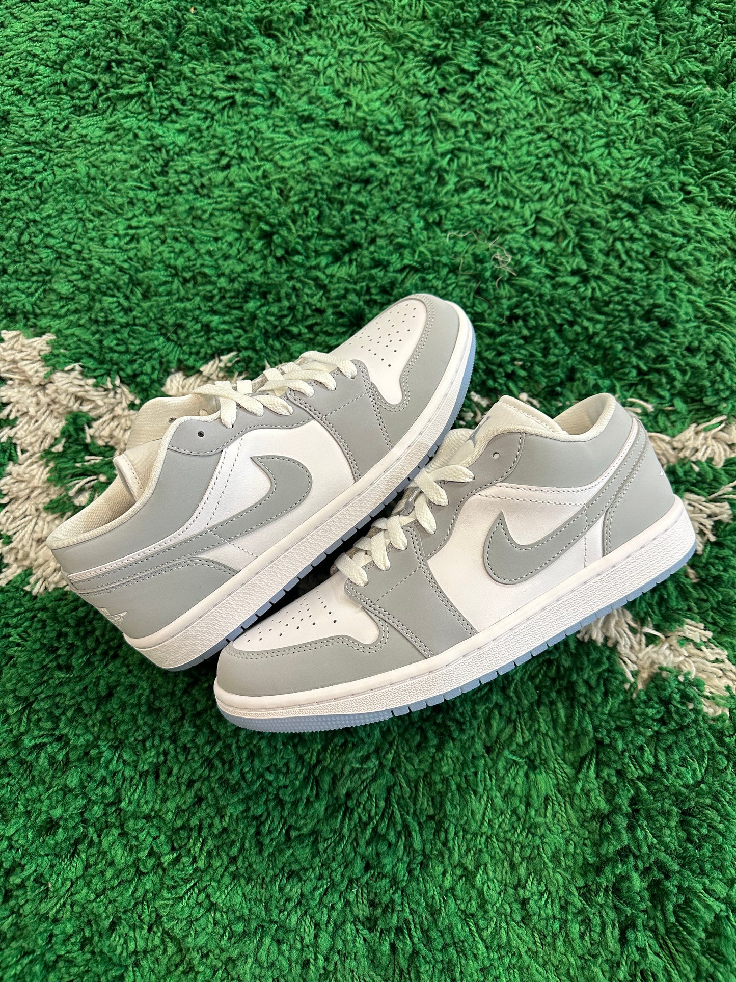 Jordan 1 Low “Wolf Grey”