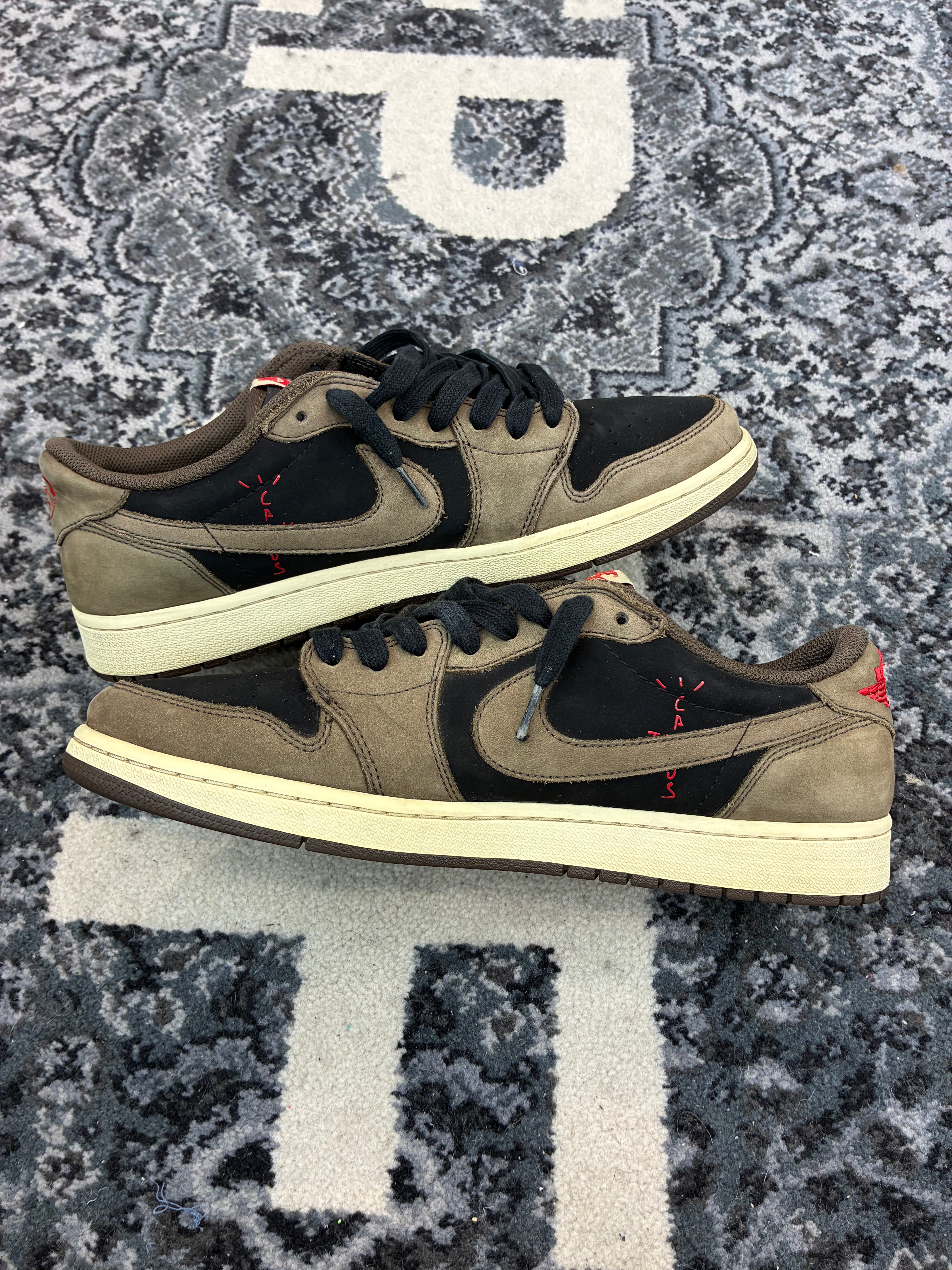Jordan 1 Low X Travis Scott “OG Mocha”