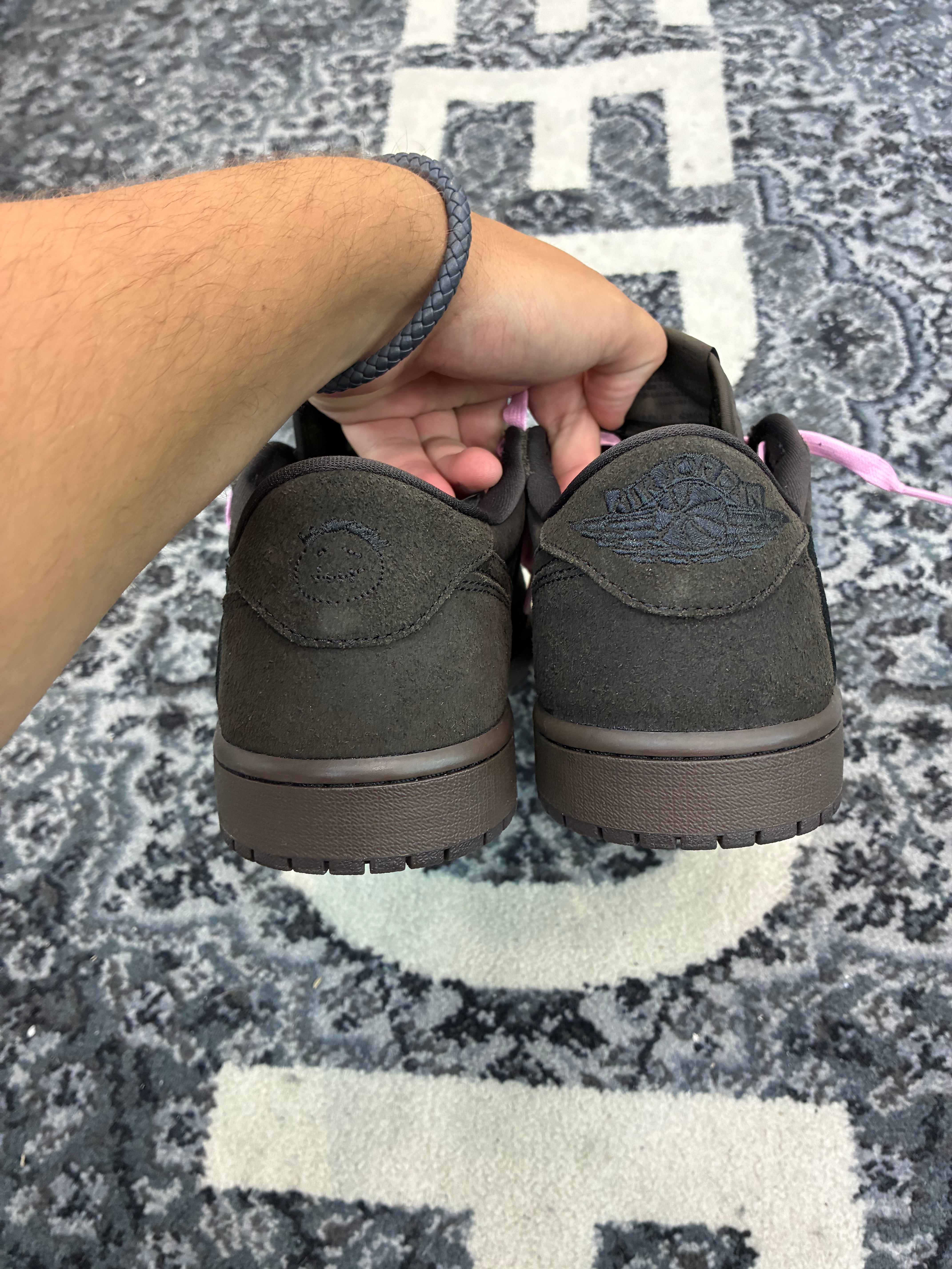 Jordan 1 Low X Travis Scott “Velvet Brown”