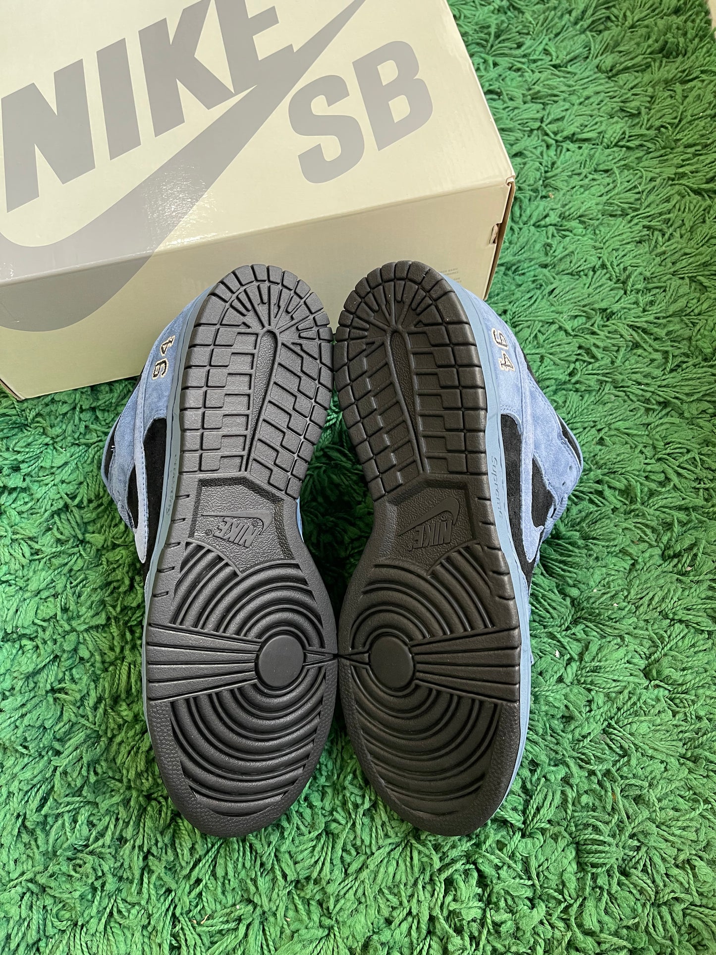 Nike SB Dunk Low Supreme 94 “Ocean Fog”