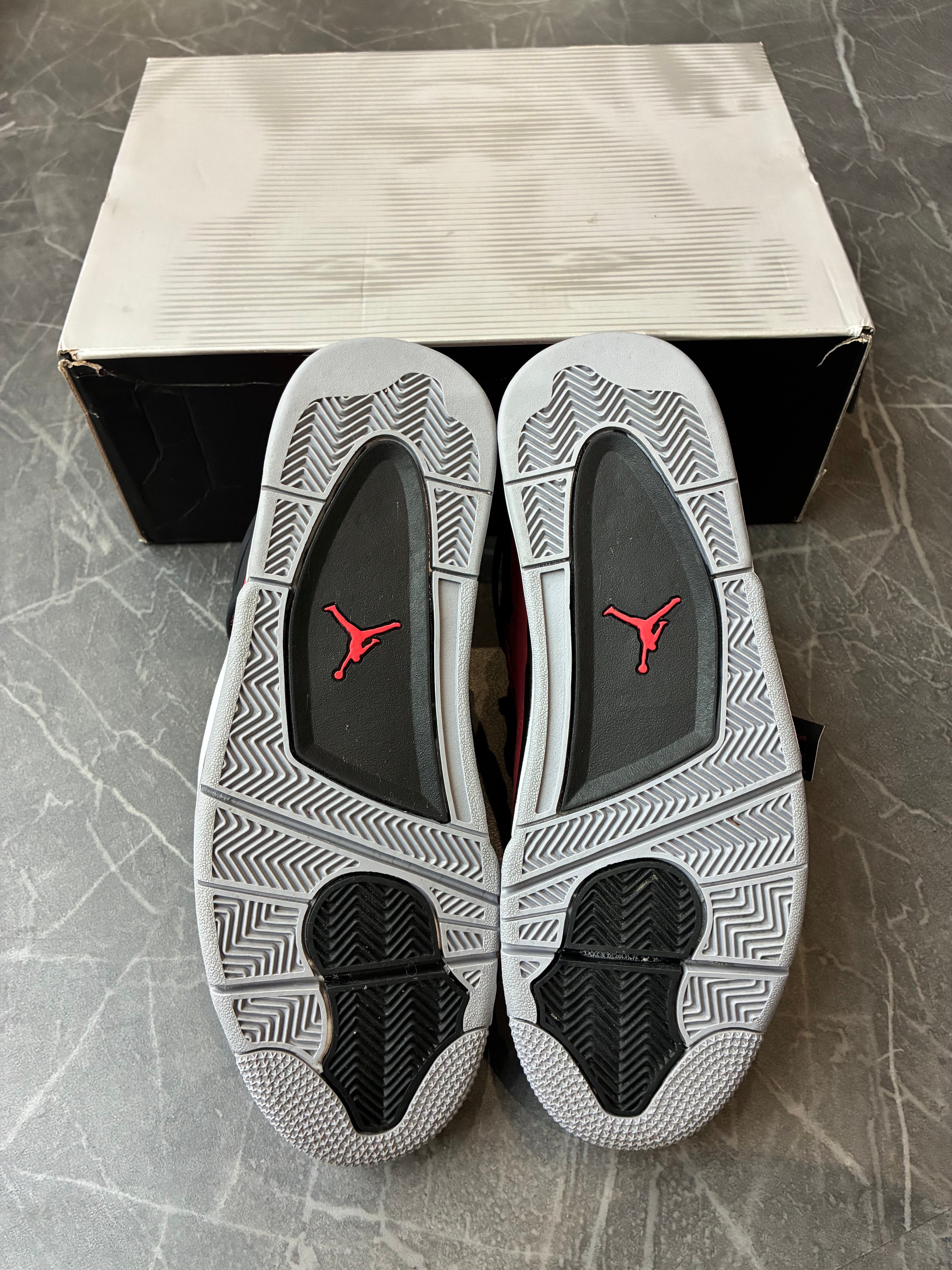Jordan 4 “Toro Bravo”