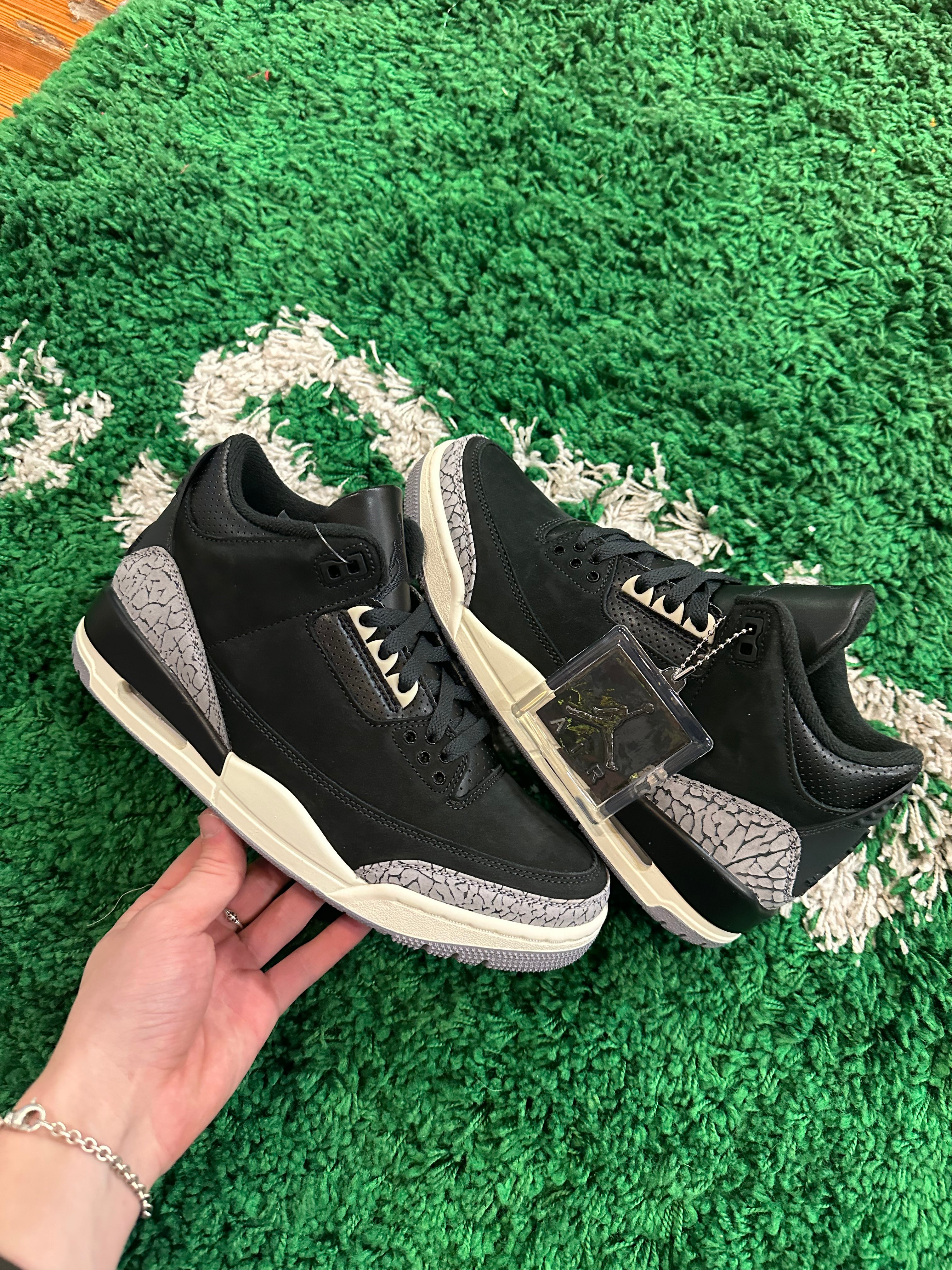 Jordan 3 “Off Noir”