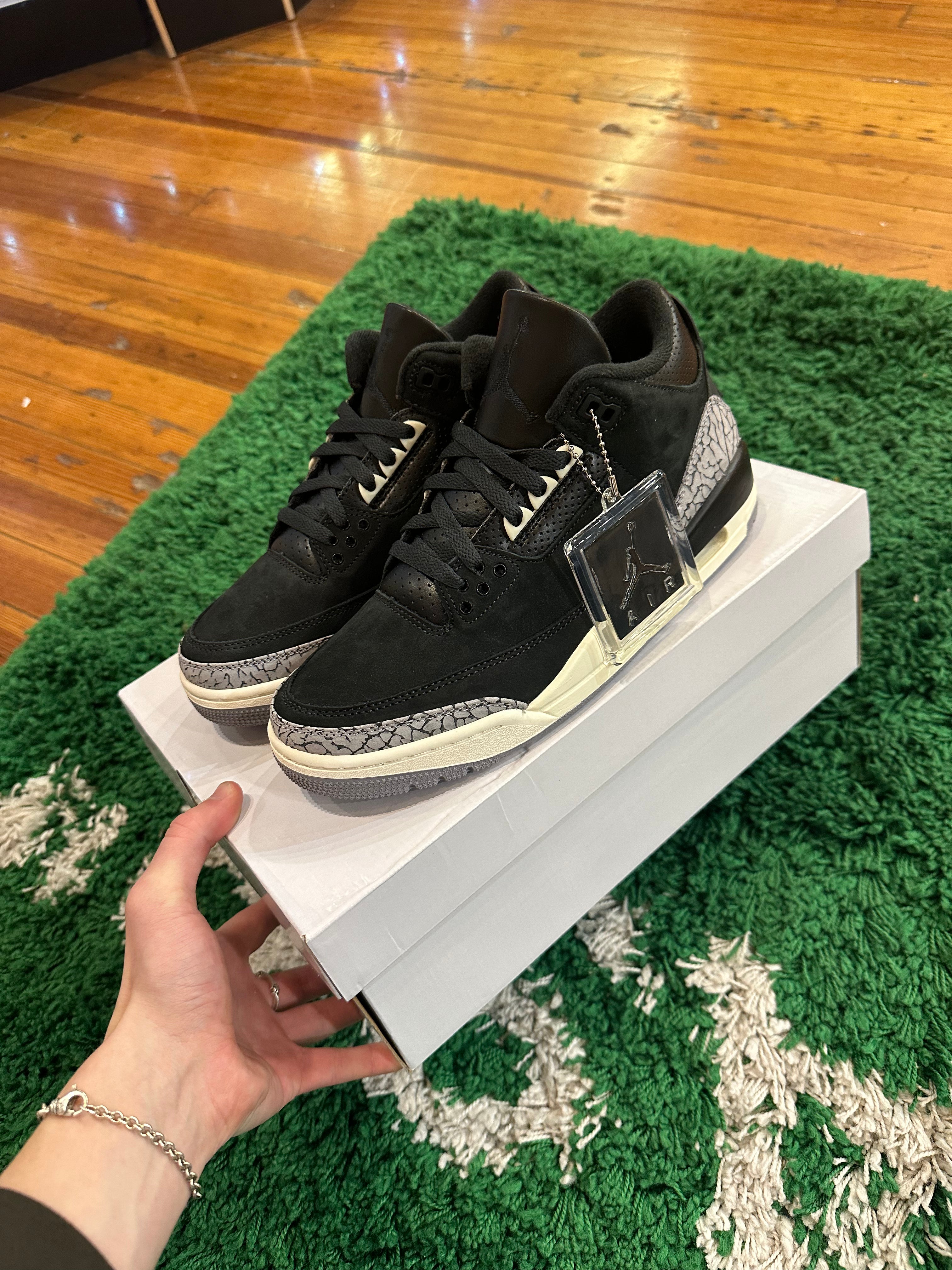 Jordan 3 “Off Noir”