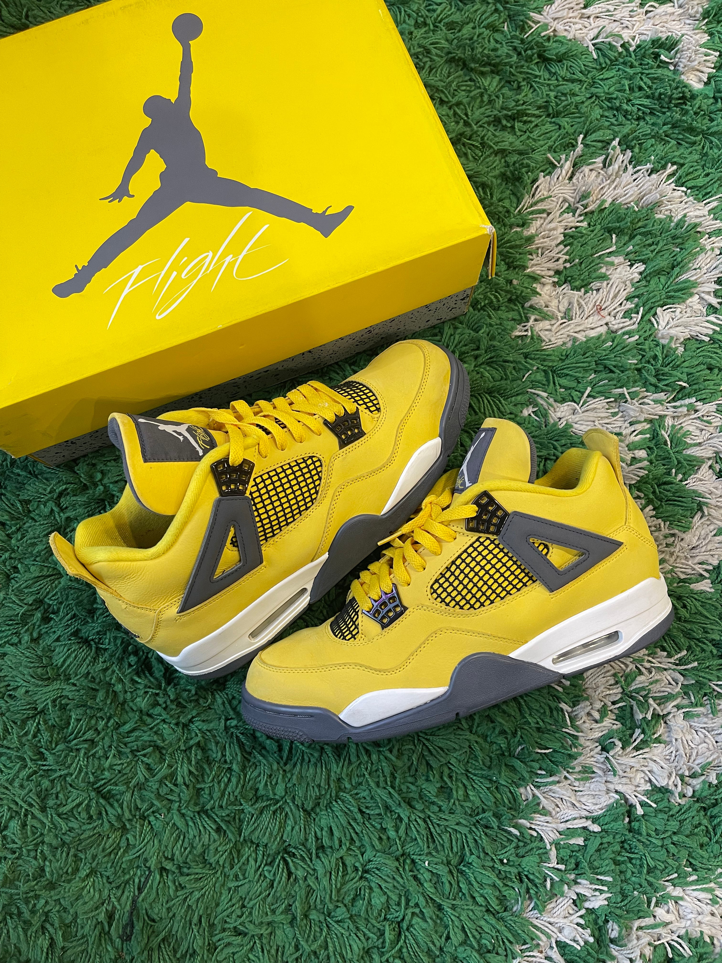 Jordan 4 “Lightning”