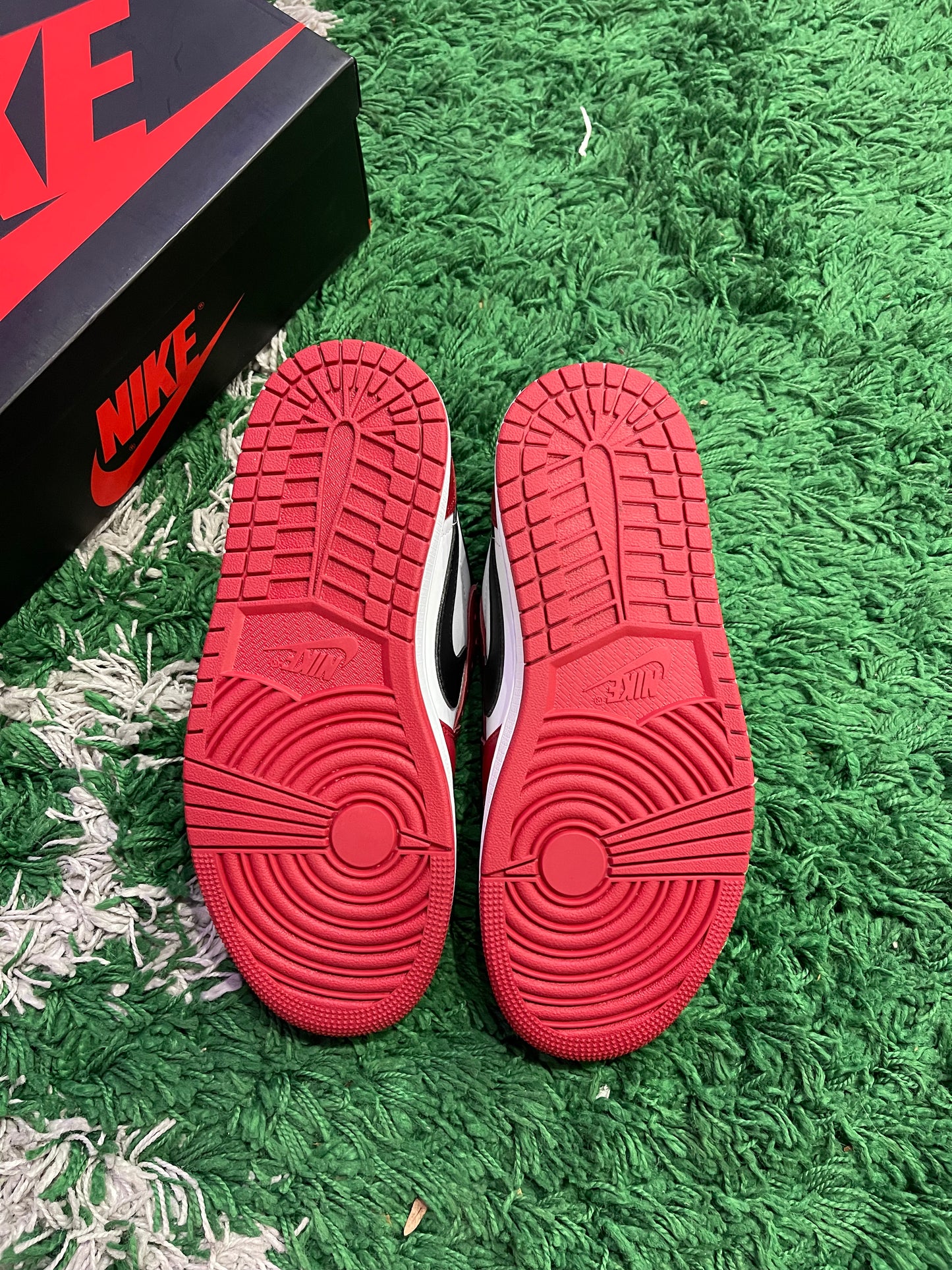 Jordan 1 Low OG “Chicago” (2025)