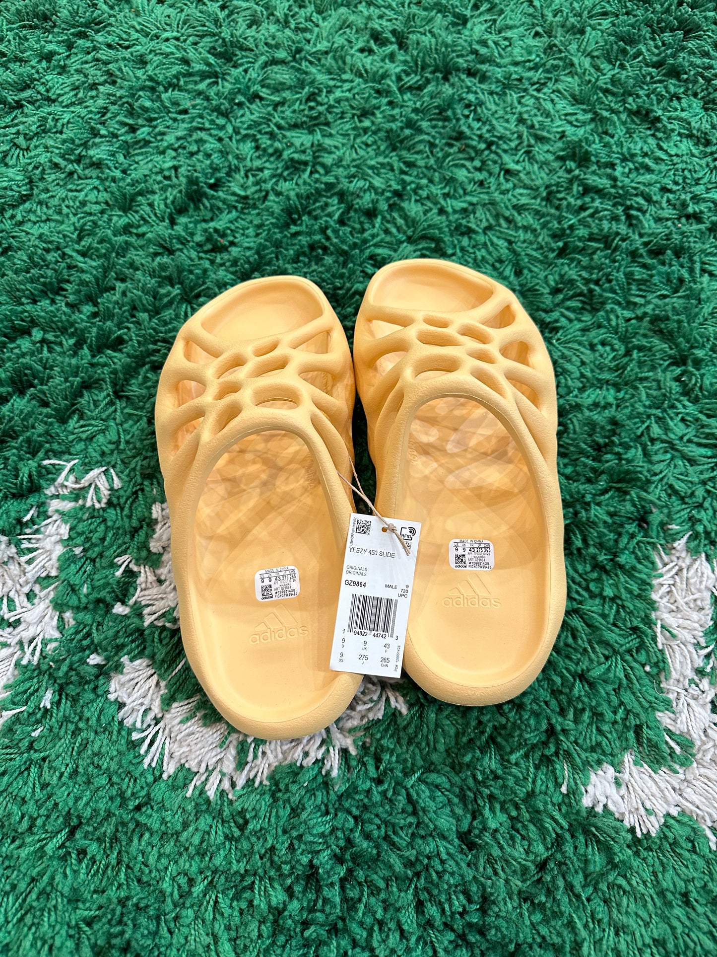 Yeezy 450 Slide “Cream”