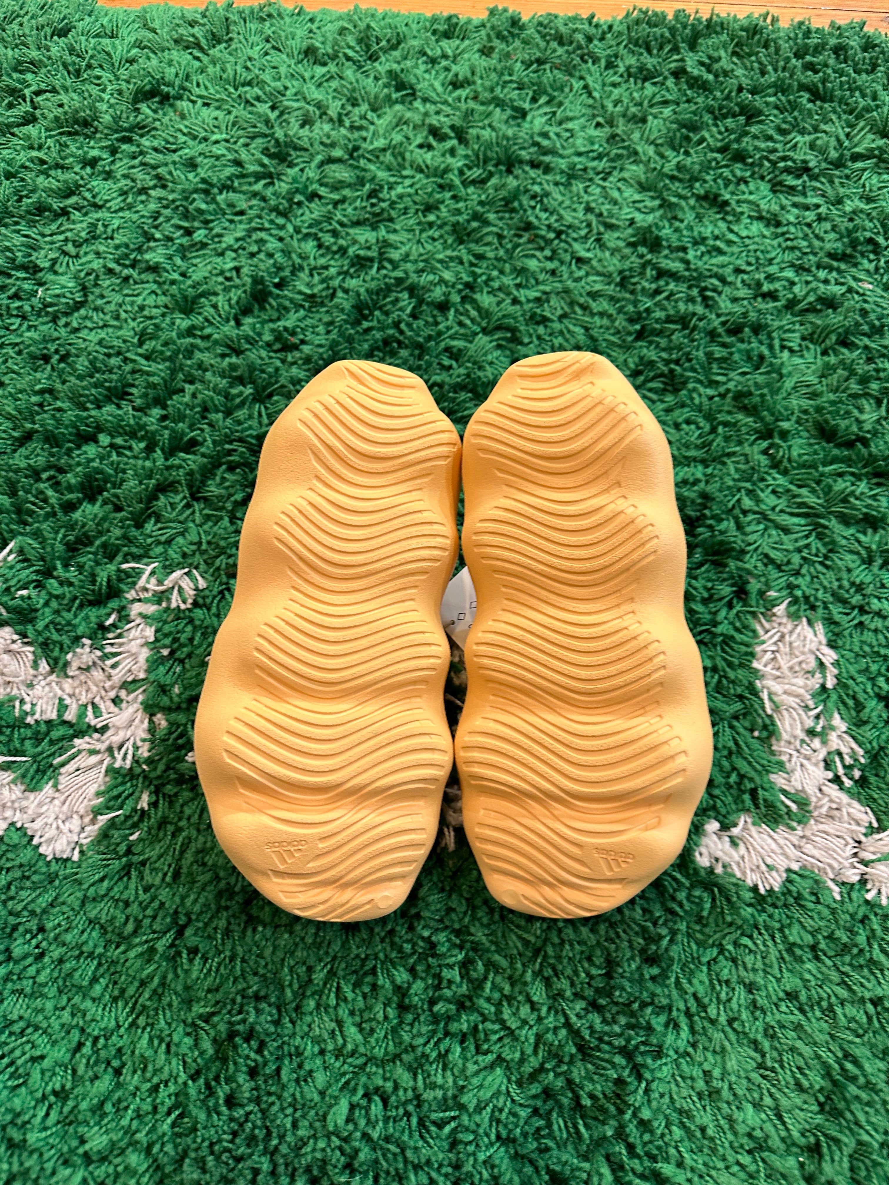 Yeezy 450 Slide “Cream”