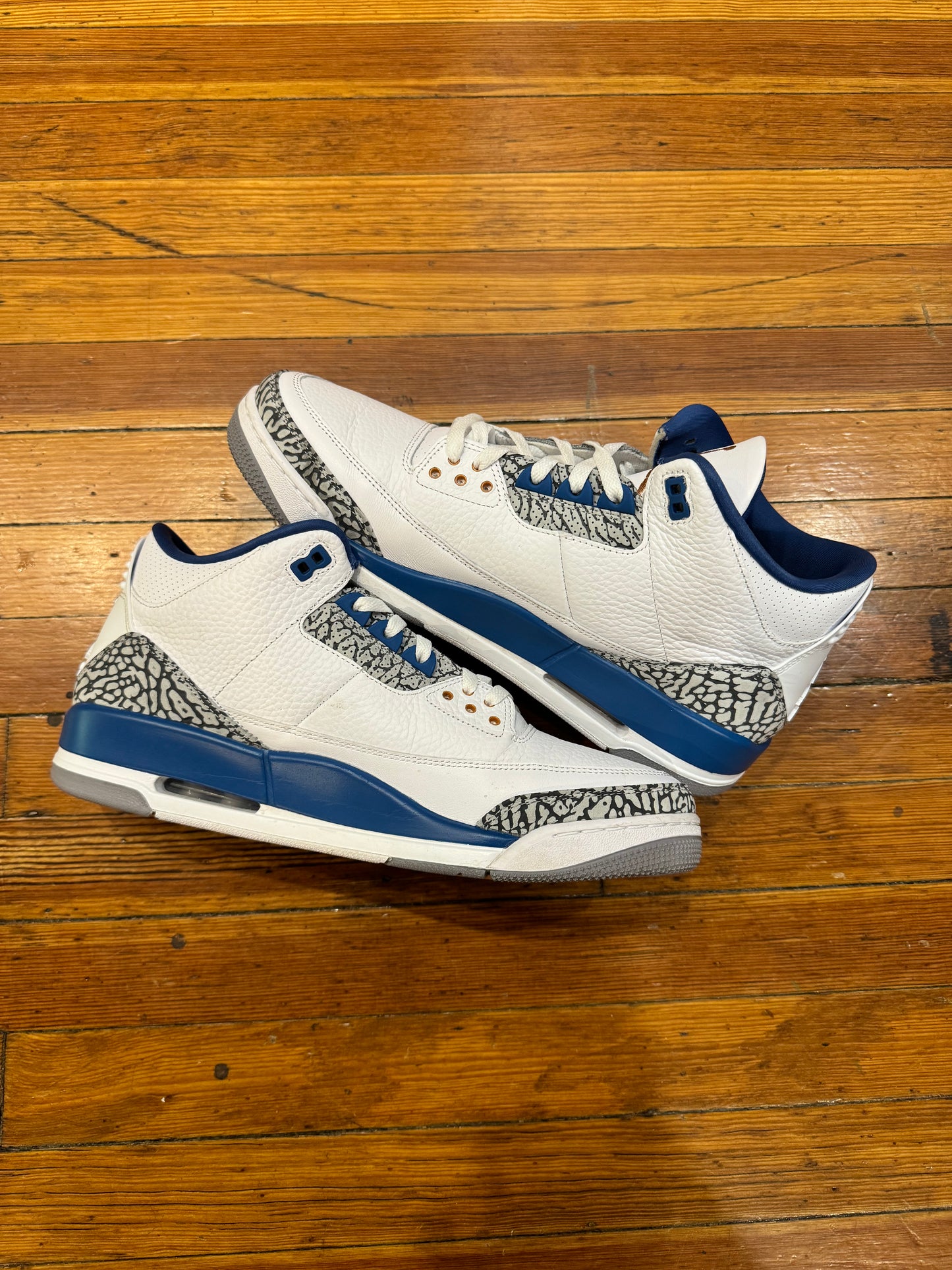 Air Jordan 3 “Wizards”