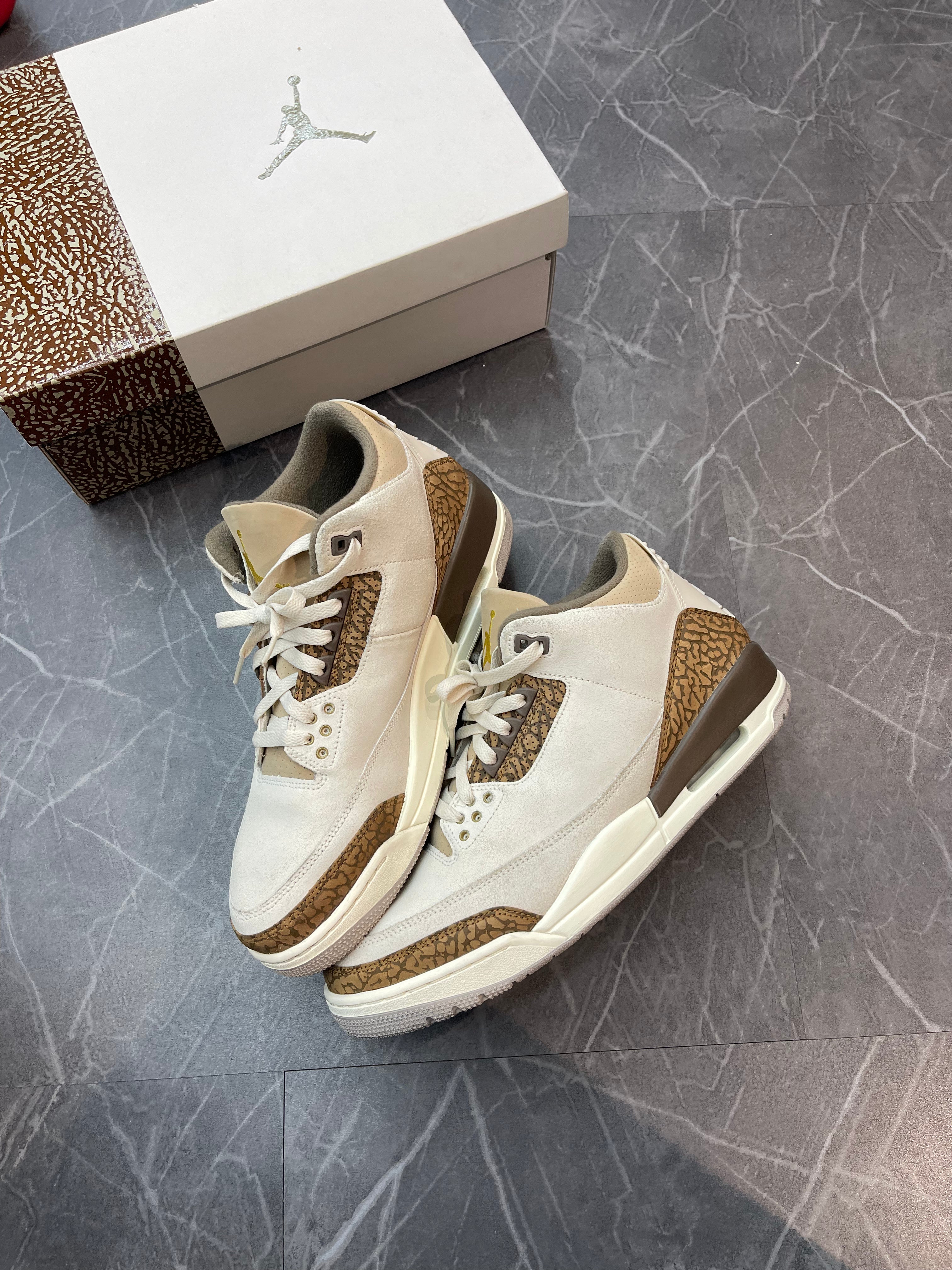 Jordan 3 “Palomino”