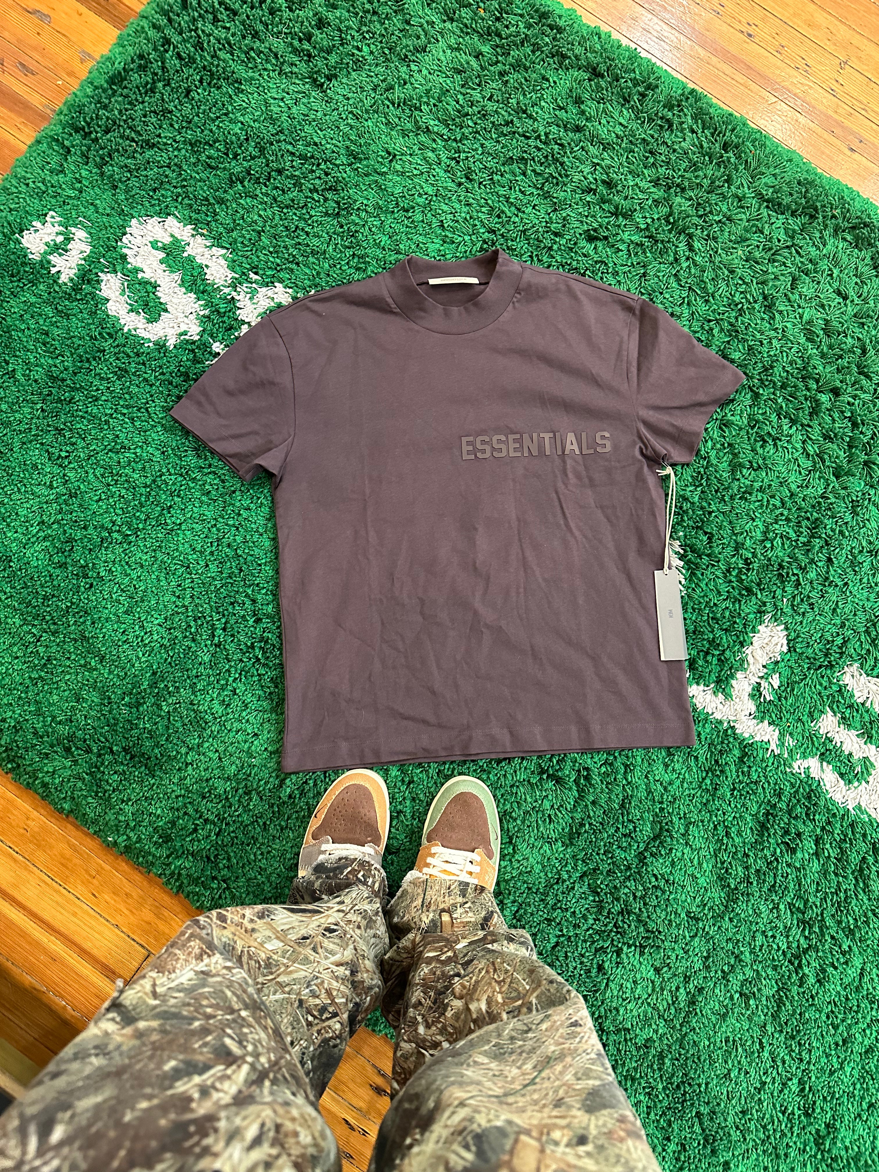 Essentials Tee “Plum”