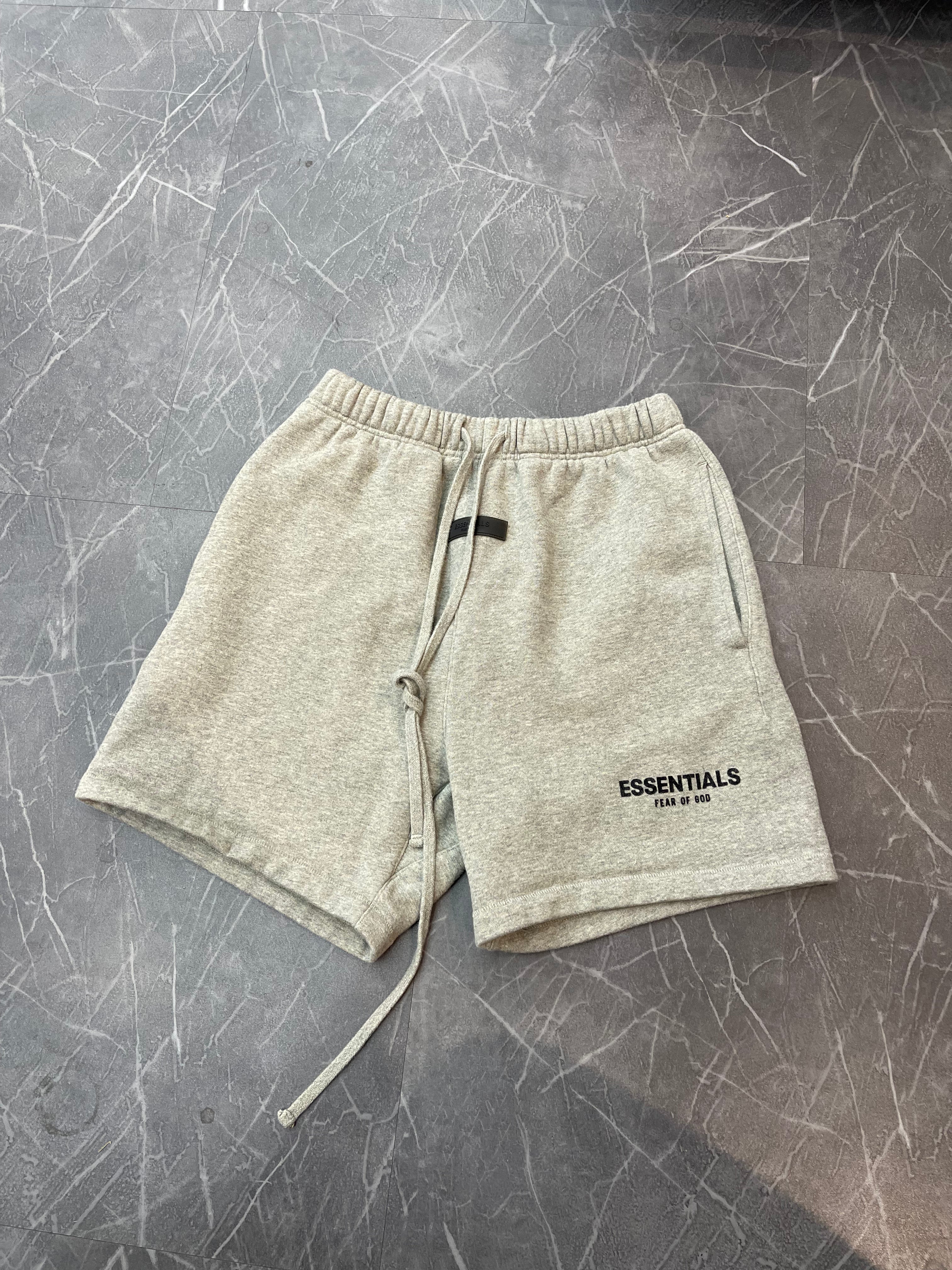 Essentials Shorts “Dark Oatmeal”