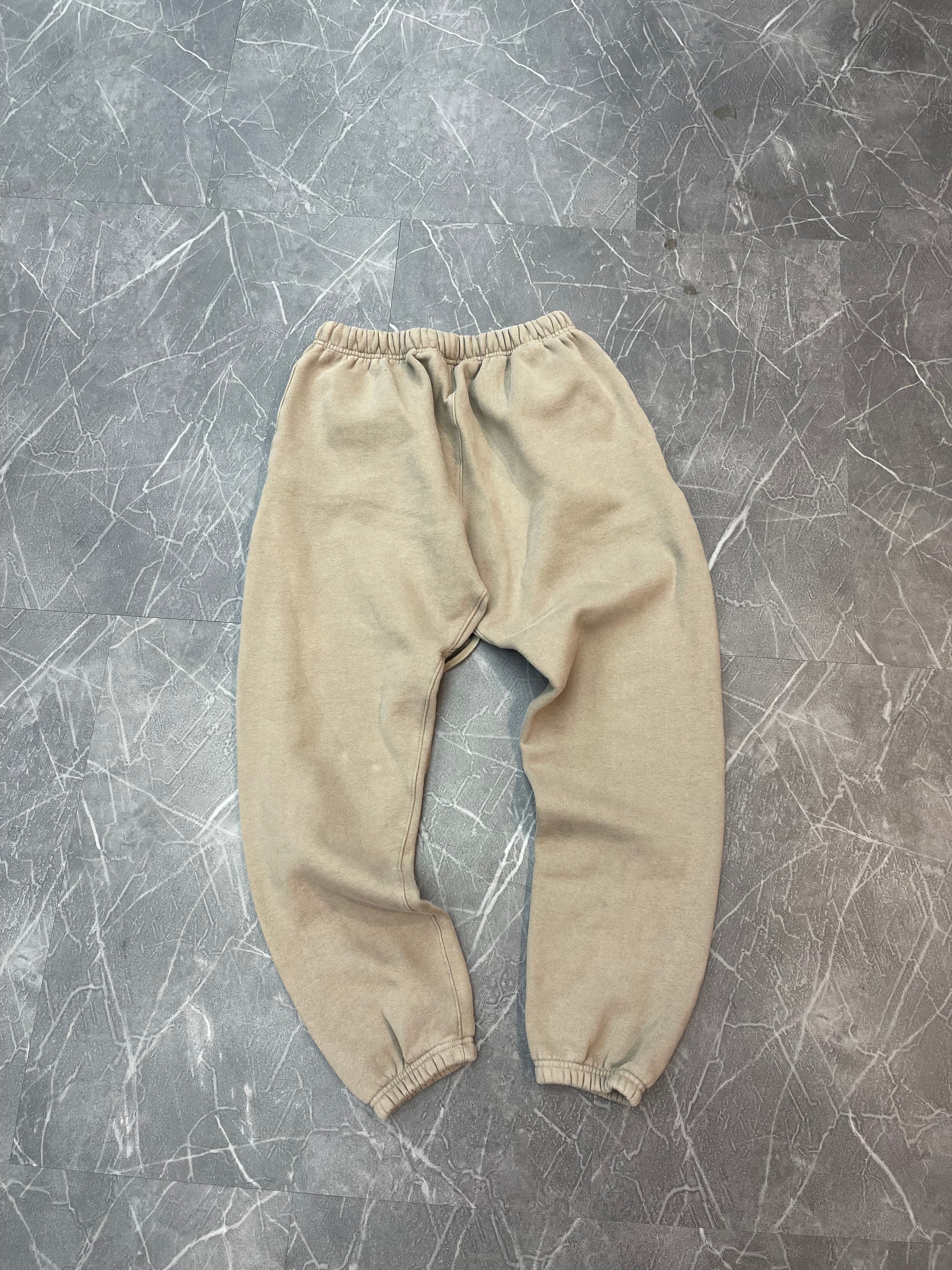 Essentials Fleece Sweatpants “Tan”