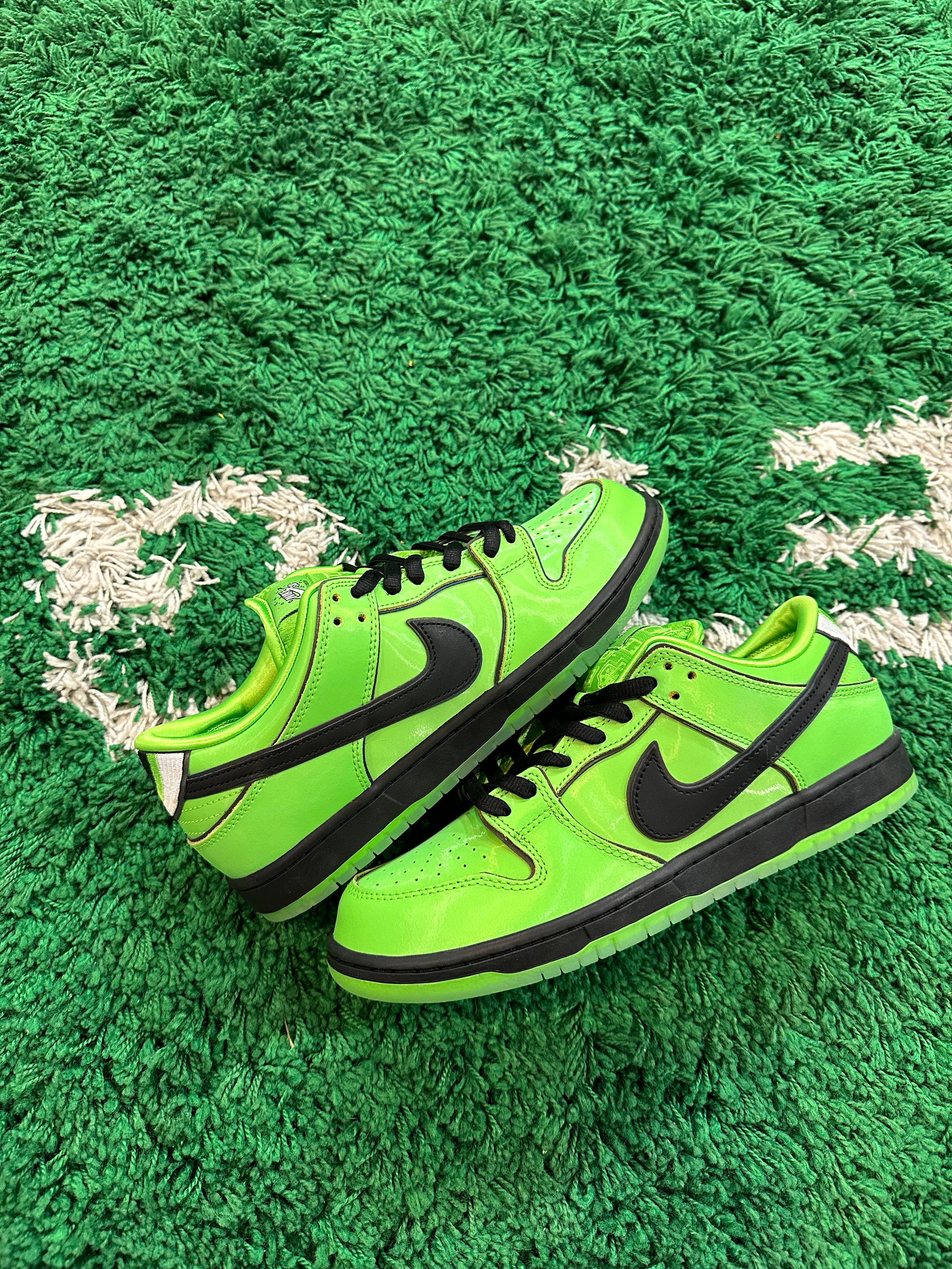 Nike SB Dunk Low x Powerpuff Girls “Buttercup”